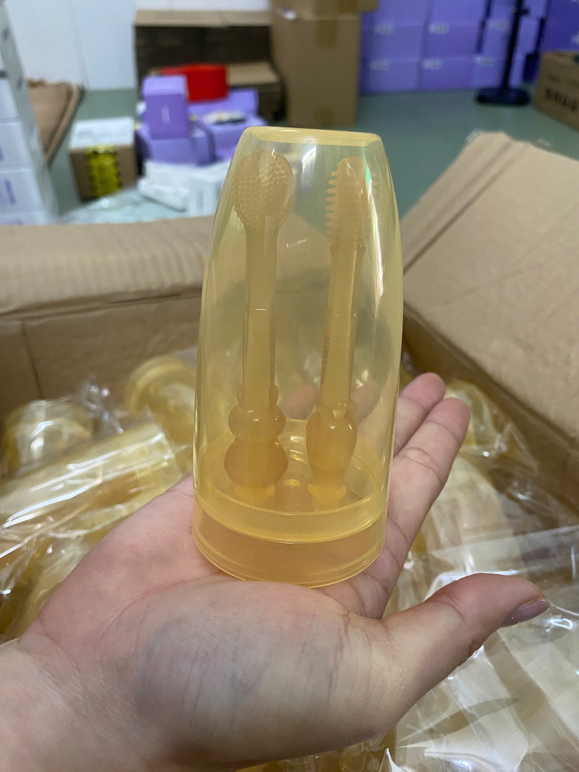 Rơ Lưỡi Và Bàn Chải Silicone Jumysie - An toàn cho bé
