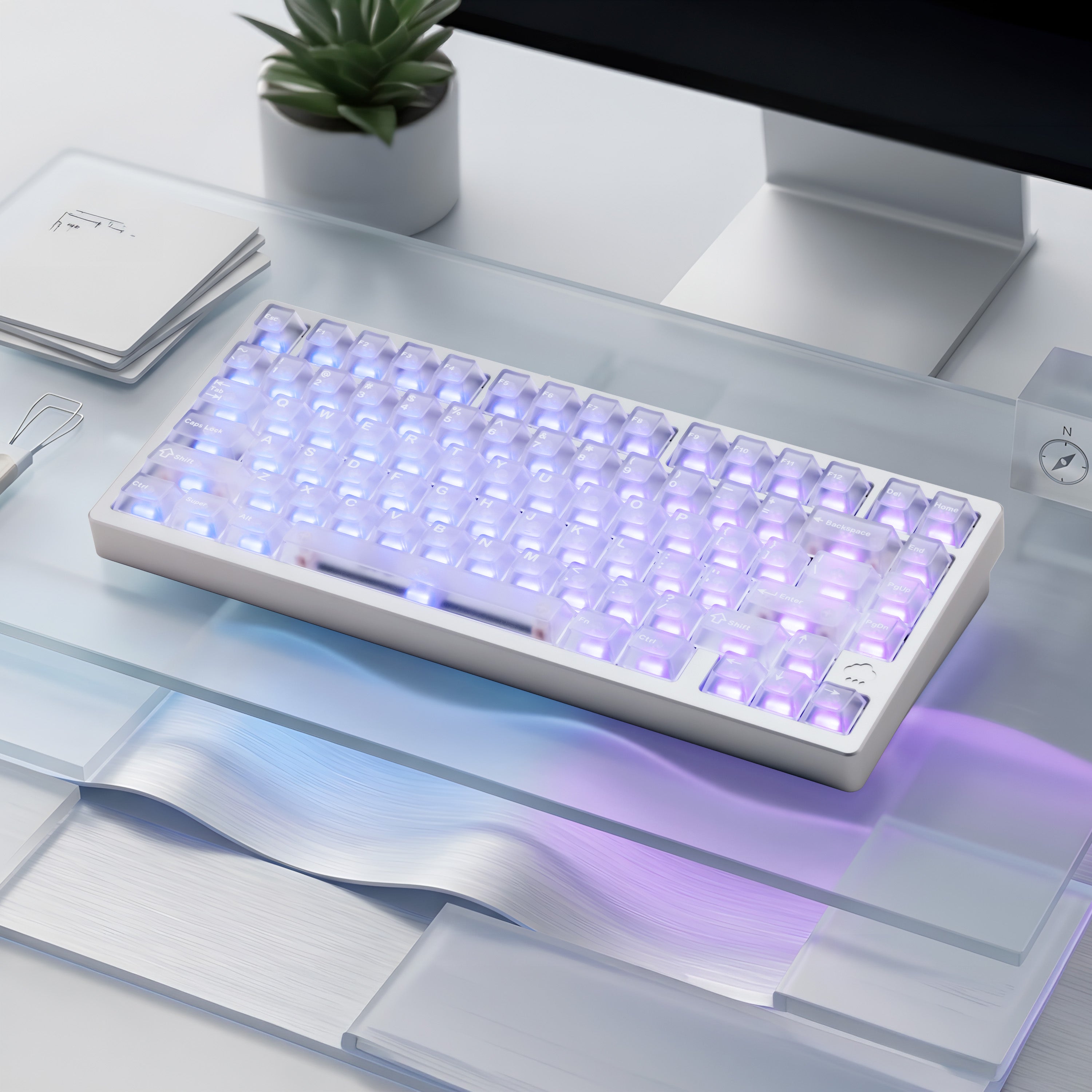 Bàn phím Rainy 75 Pro Mithril Silver trong góc làm việc