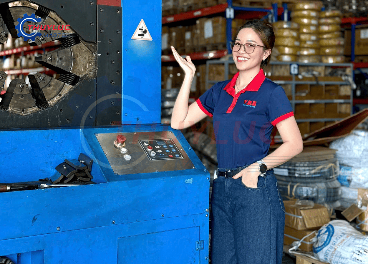 gia công bấm ống tại thủy lực mart