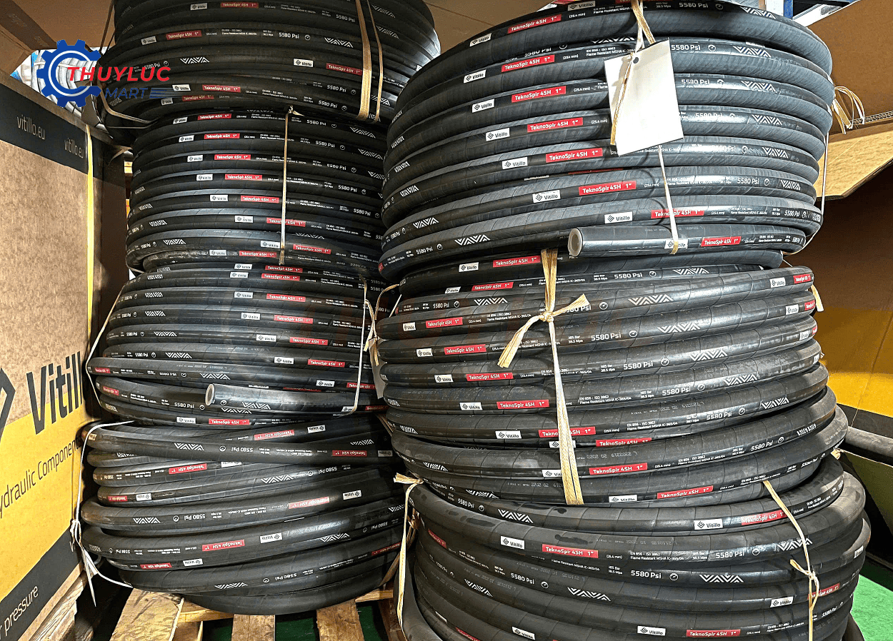 Ống Vitillo TeknoSpir 4SH 1/2 inch cuộn nhập nguyên kiện cho ứng dụng áp cao.