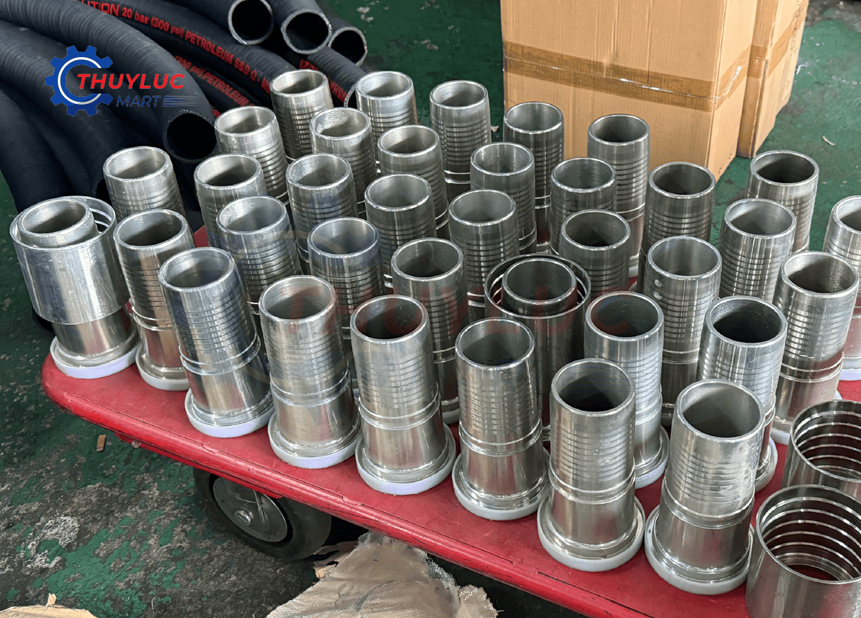 Đầu bấm mặt bích 3 inch gia công cho ống hút dầu Alfagomma công nghiệp