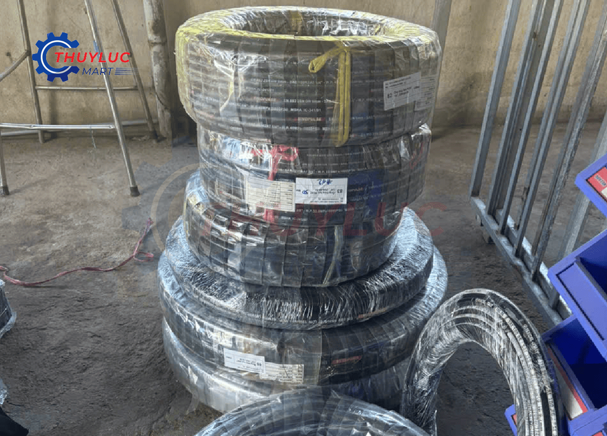 Chuyên cung cấp ống mềm thủy lực cho cửa hàng bấm ống tại các tỉnh
