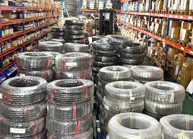 Nhập kho thủy lực mart Hà Nội hơn 46.000 mét ống mềm Sinopulse