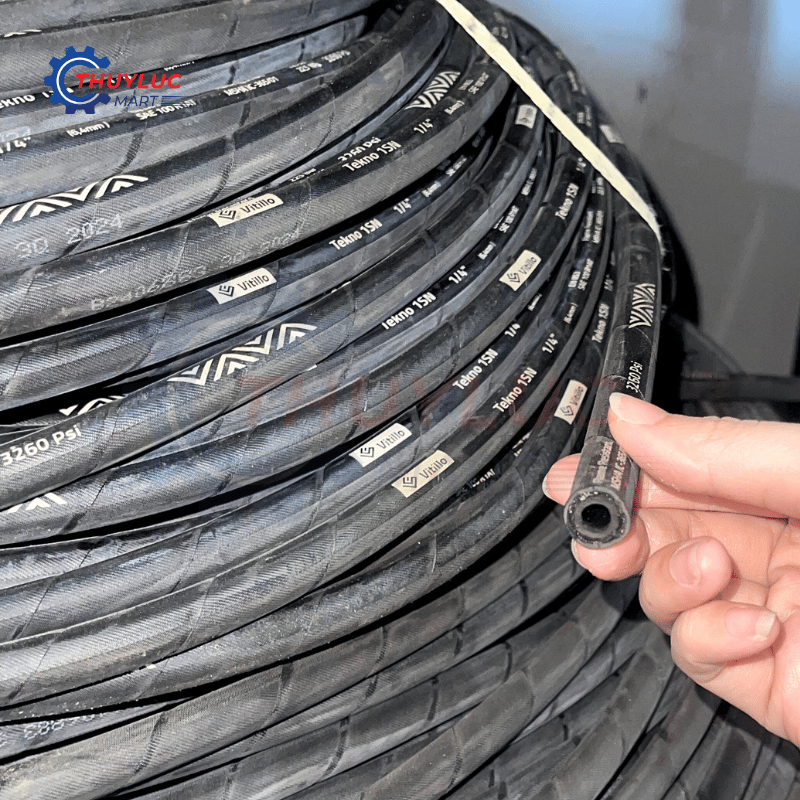 Ống thủy lực Vitillo R1AT 1/4", TH1SN04