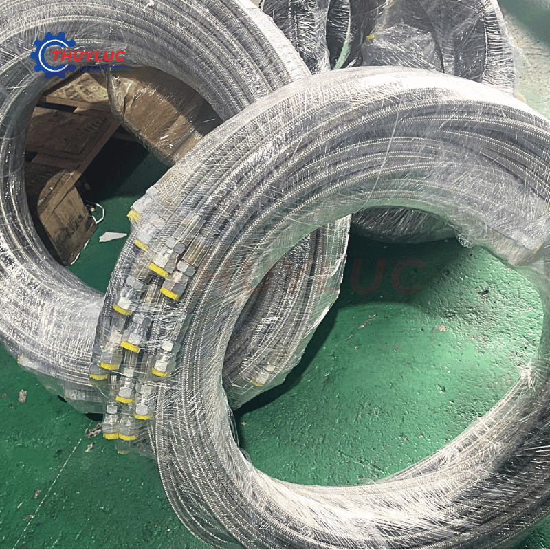 Ống teflon bọc inox 1/4", PTFE-SS-04