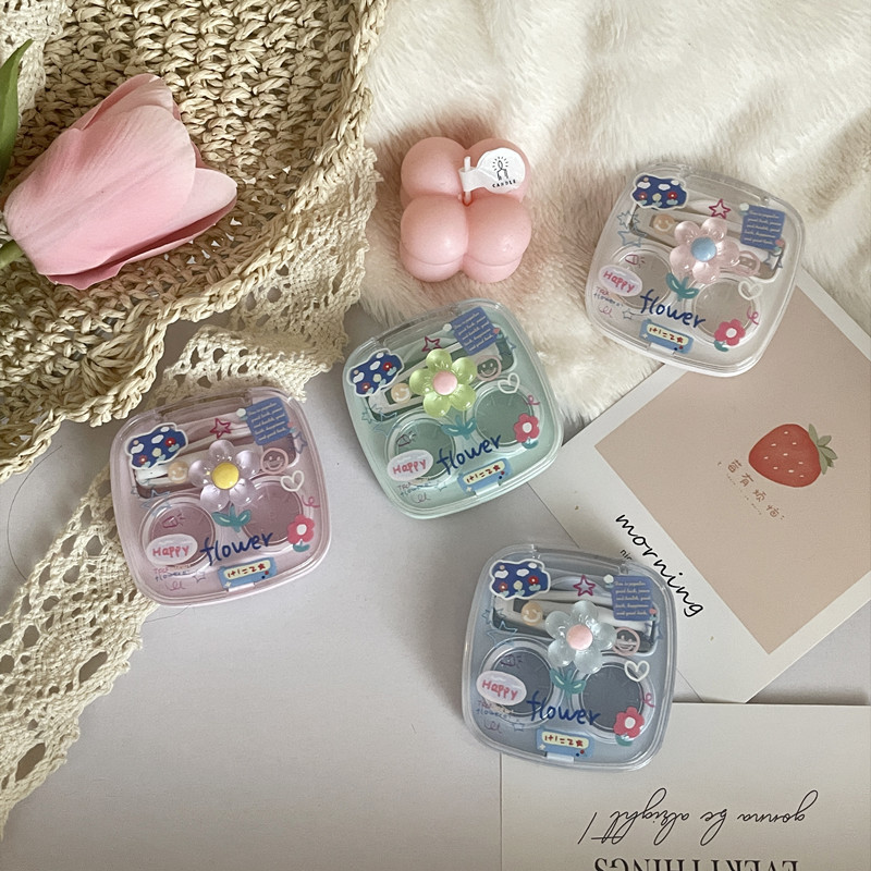 Khay Đựng 2 Đôi Lens Charm Hoa Nổi Nắp Gioăng Cao Su
