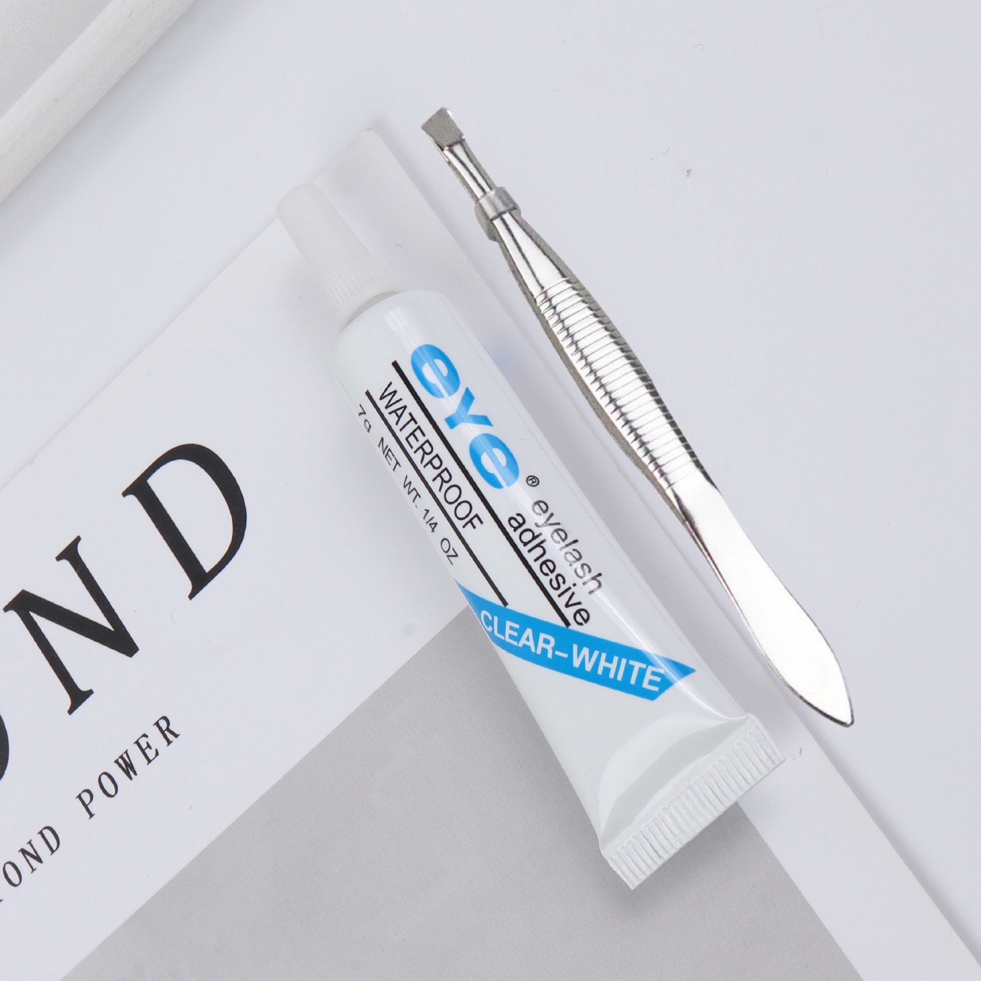 BỘ KEO DÁN MI + DỤNG CỤ GẮN MI 2 SẢN PHẨM