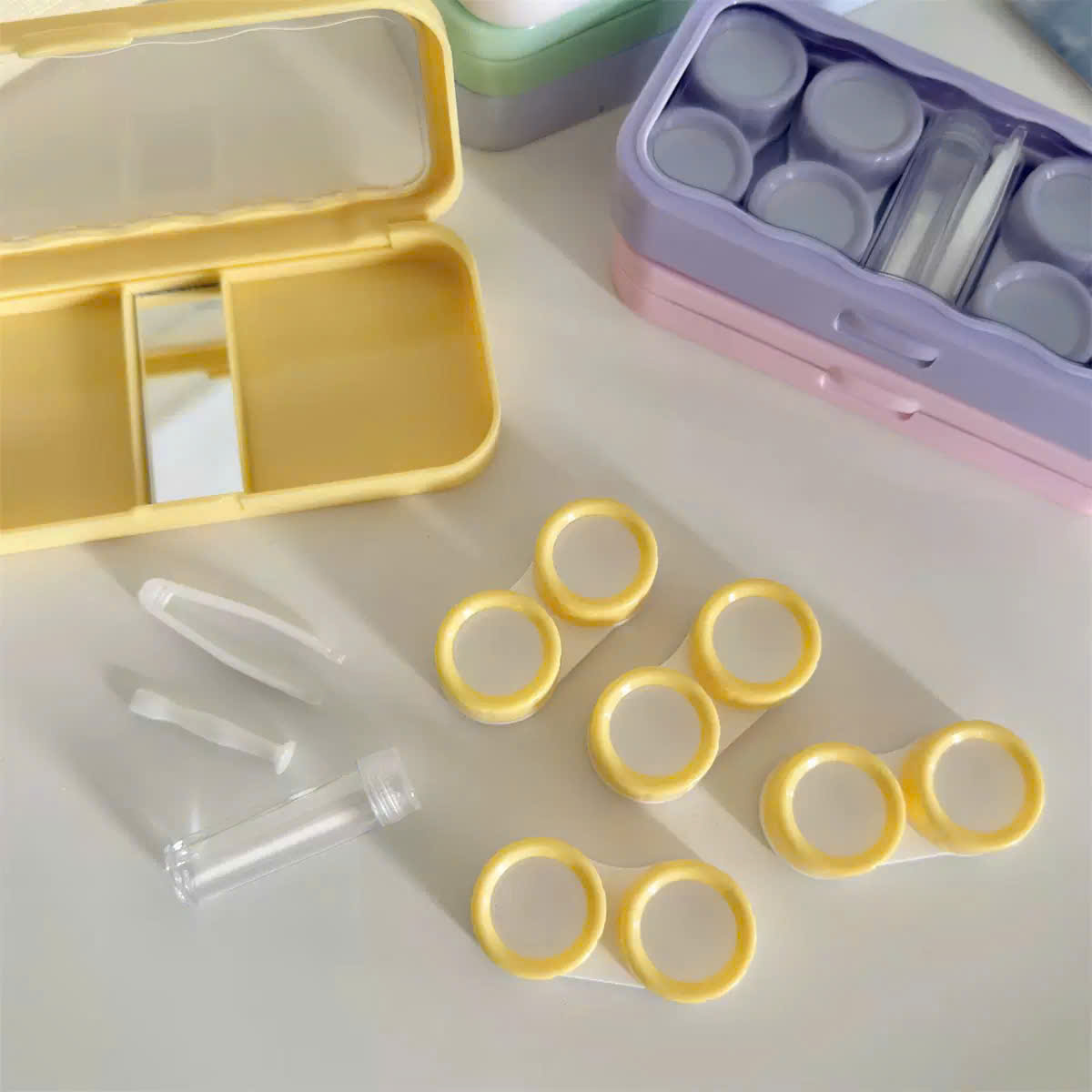 Khay Đựng 4 Cặp Kính Áp Tròng Màu Pastel