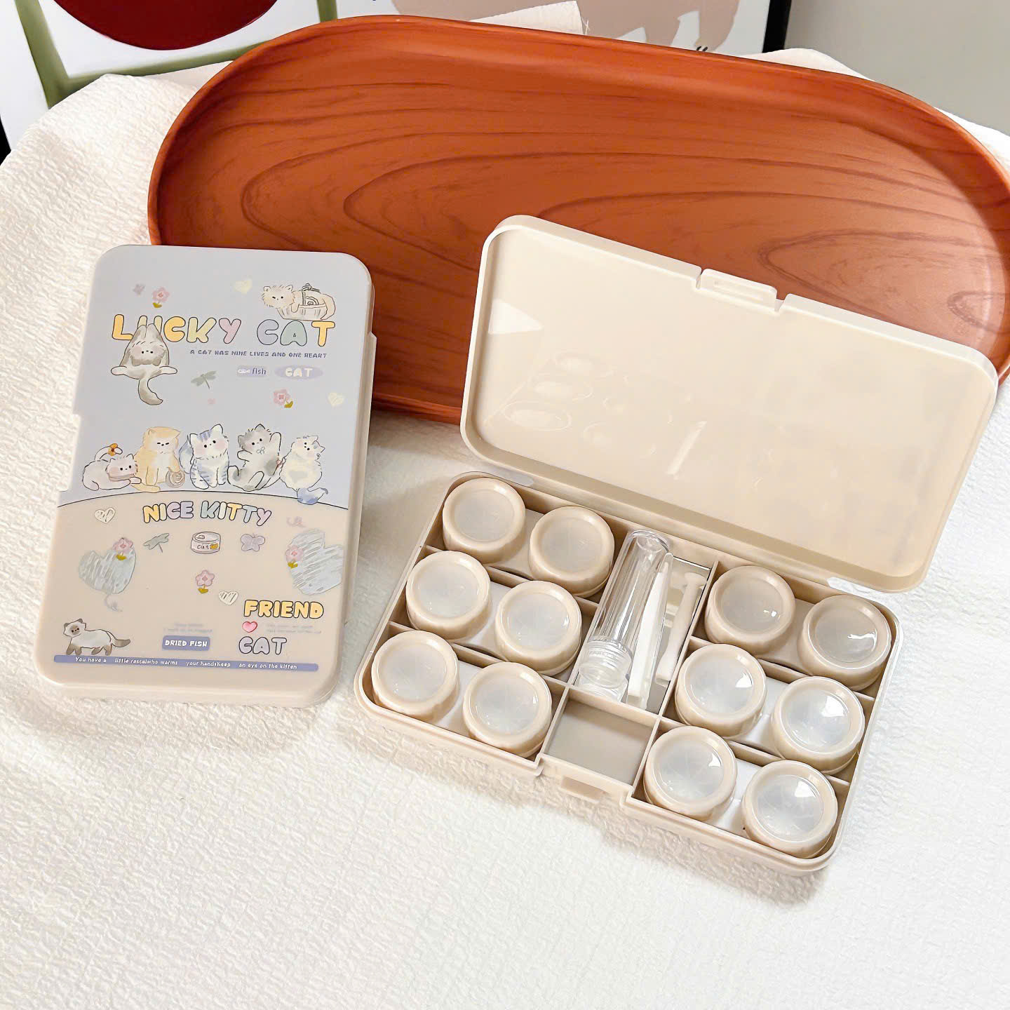Khay Đựng 6 Cặp Lens Những Chú Mèo Vui Nhộn