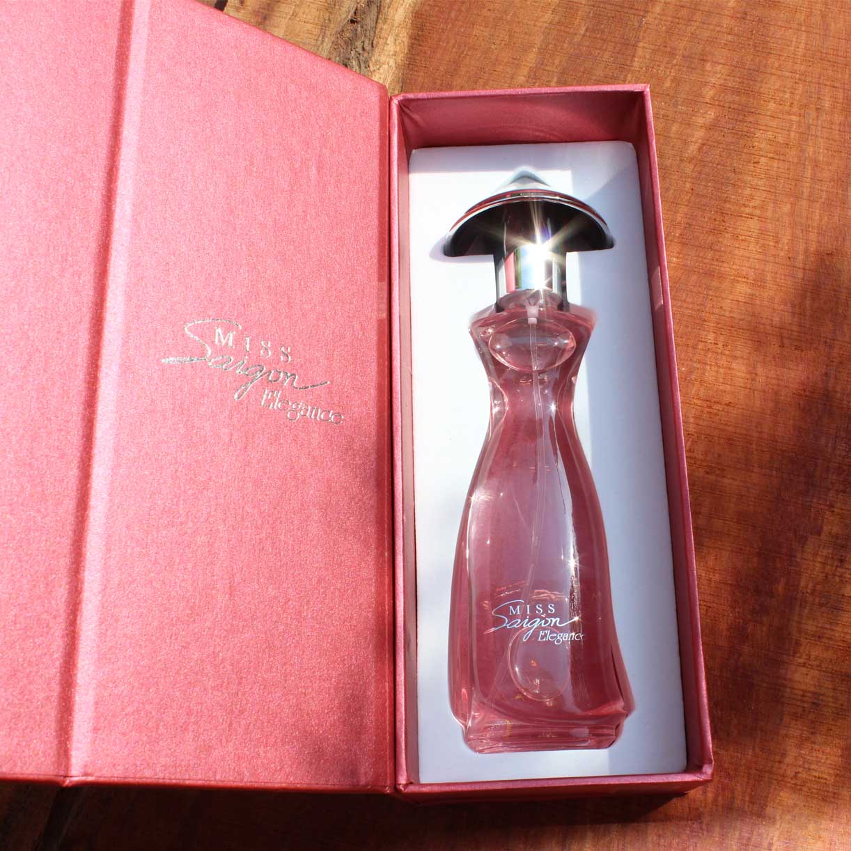 Miss Saigon Elegance Ruby N3