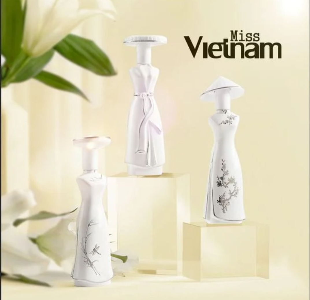 Bộ Sưu Tập Nước Hoa Miss Vietnam Gốm Sứ Trắng
