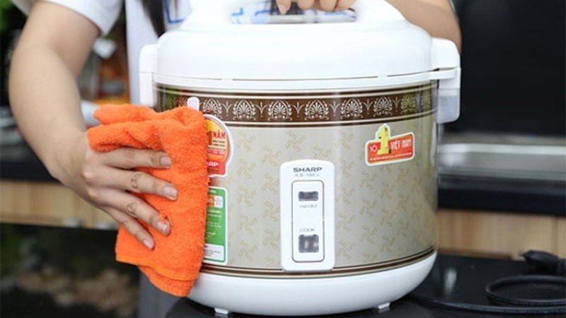 Học cách vệ sinh nồi cơm điện an toàn, dễ thực hiện