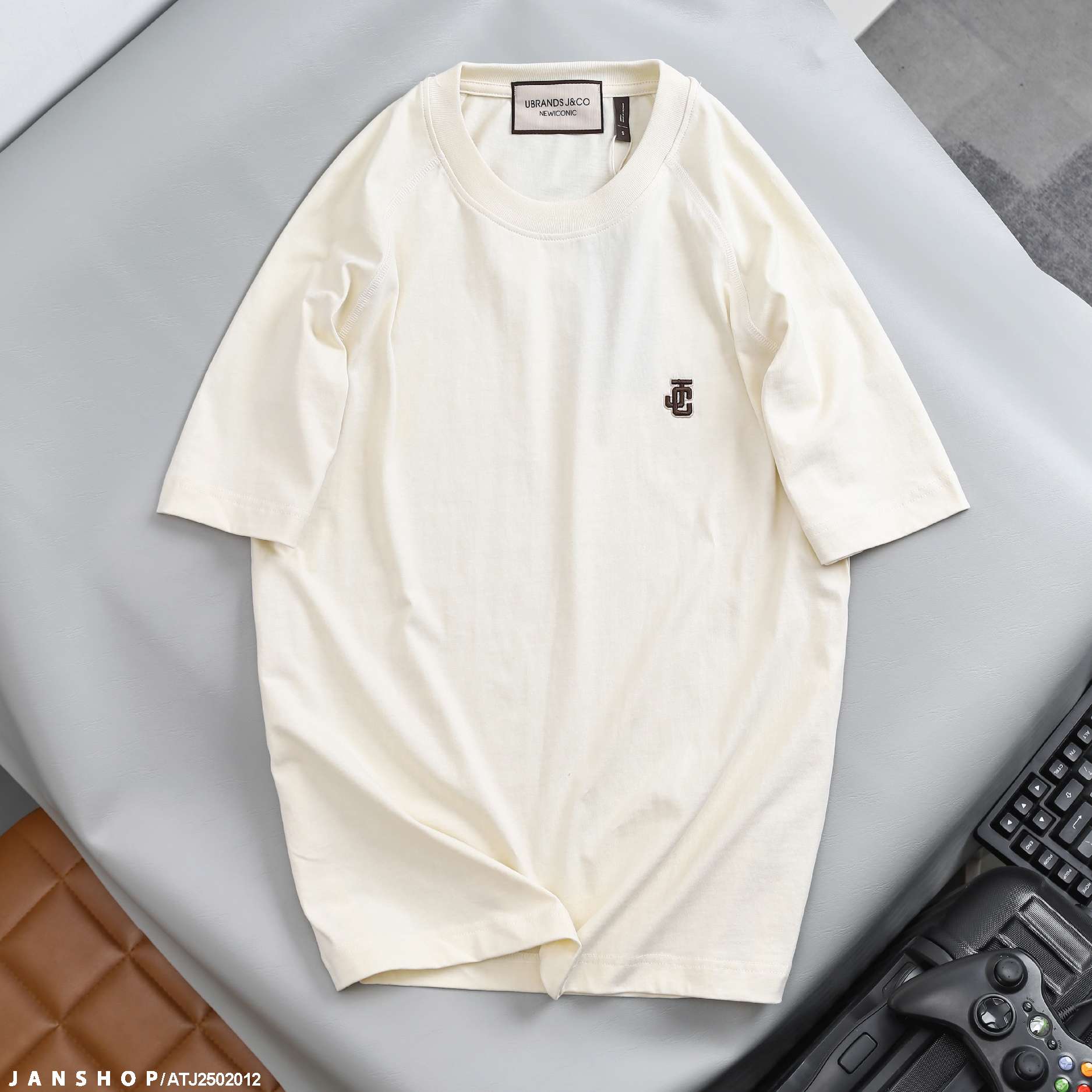 Áo Thun J&CO Regular Loyal