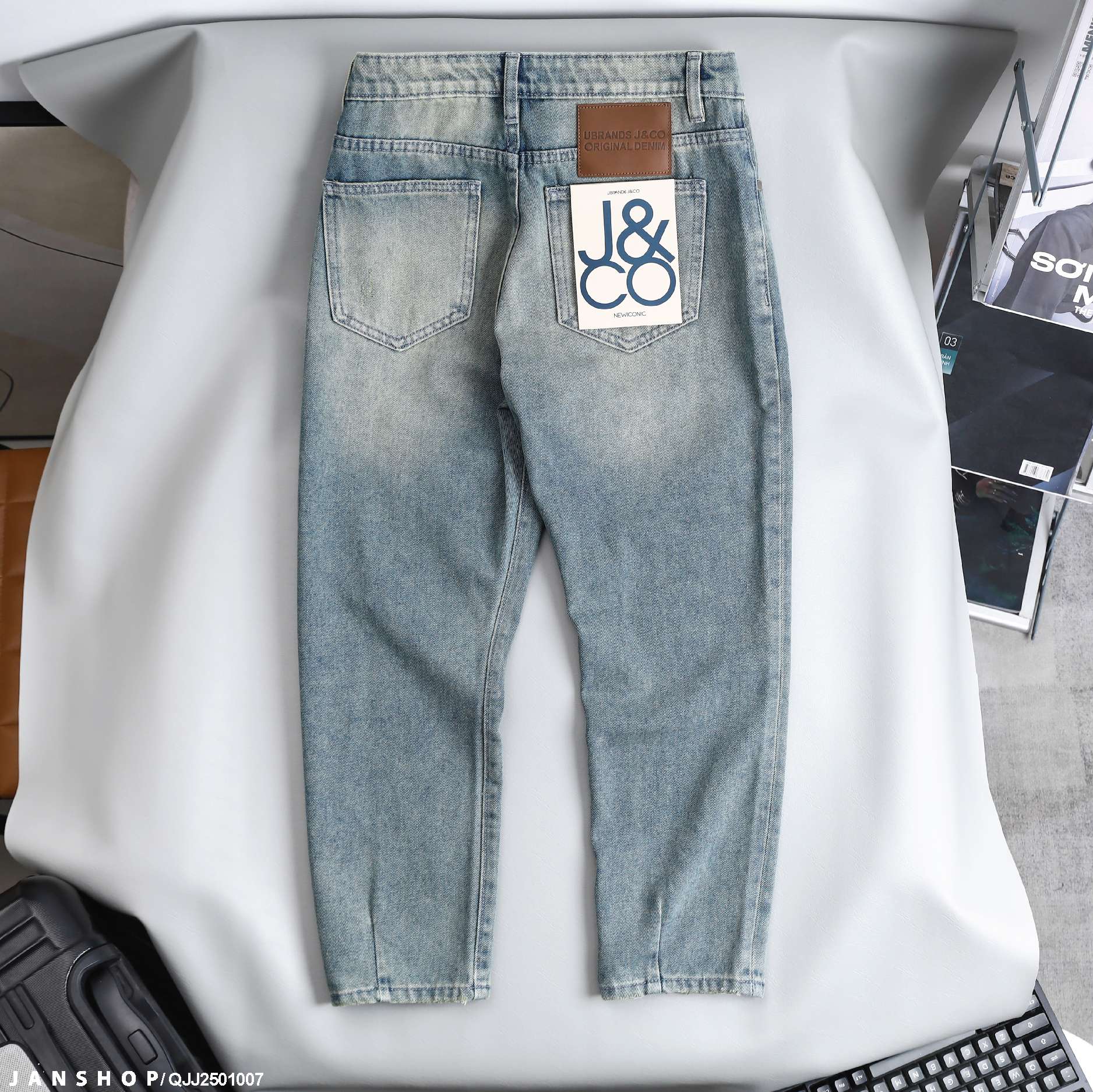 Quần Jean J&CO Crop Fit About