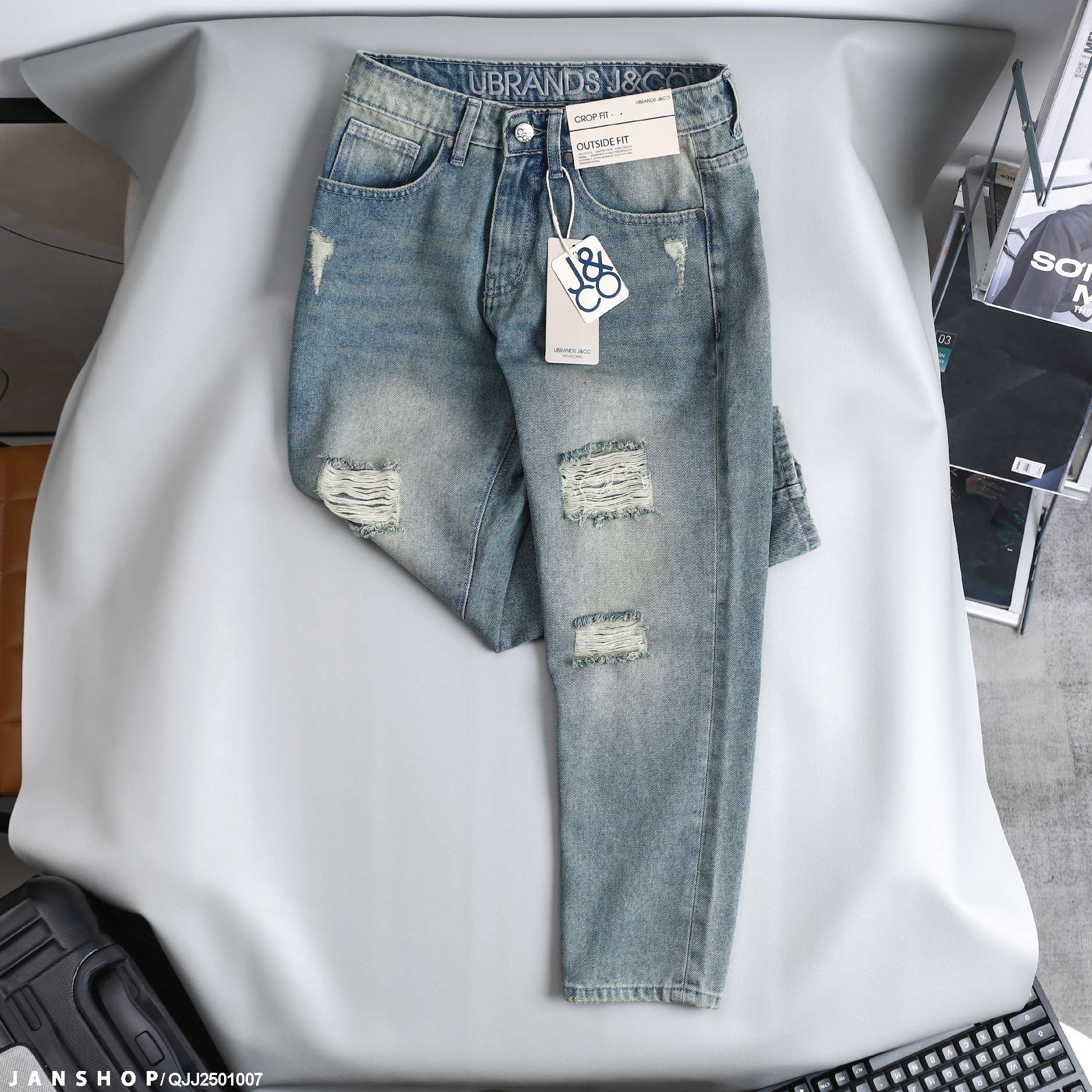 Quần Jean J&CO Crop Fit About