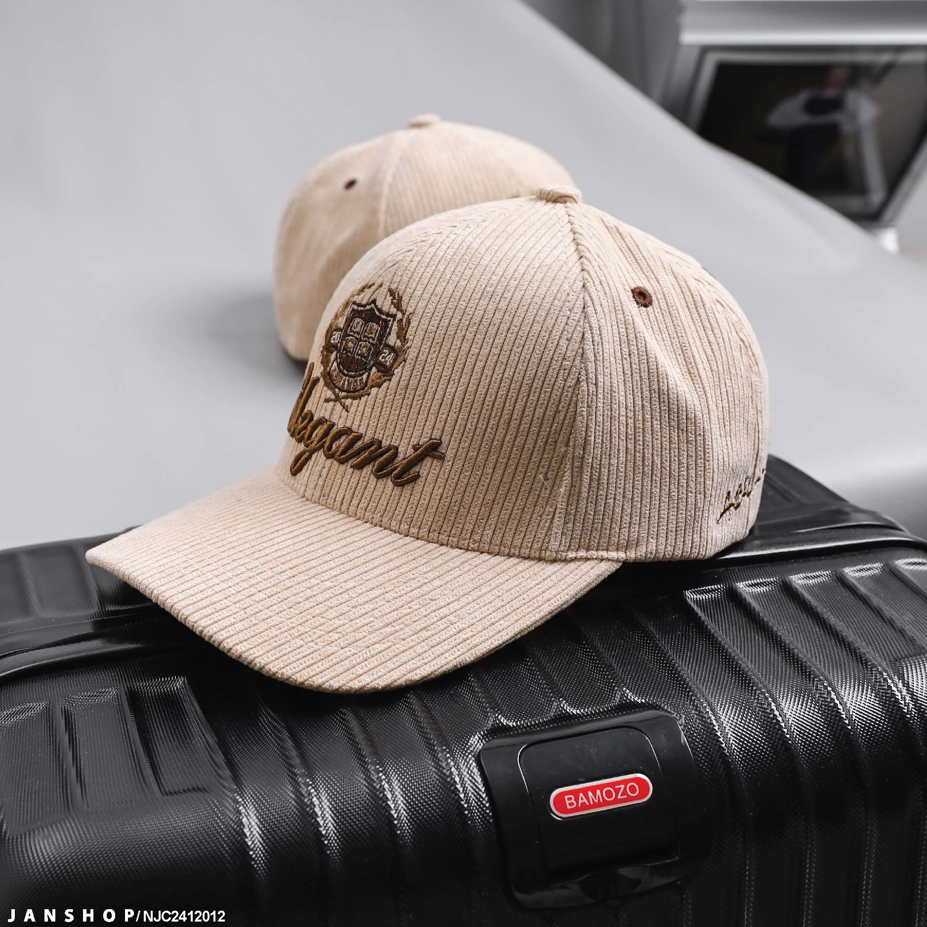 Nón J&CO Elegant - Kem