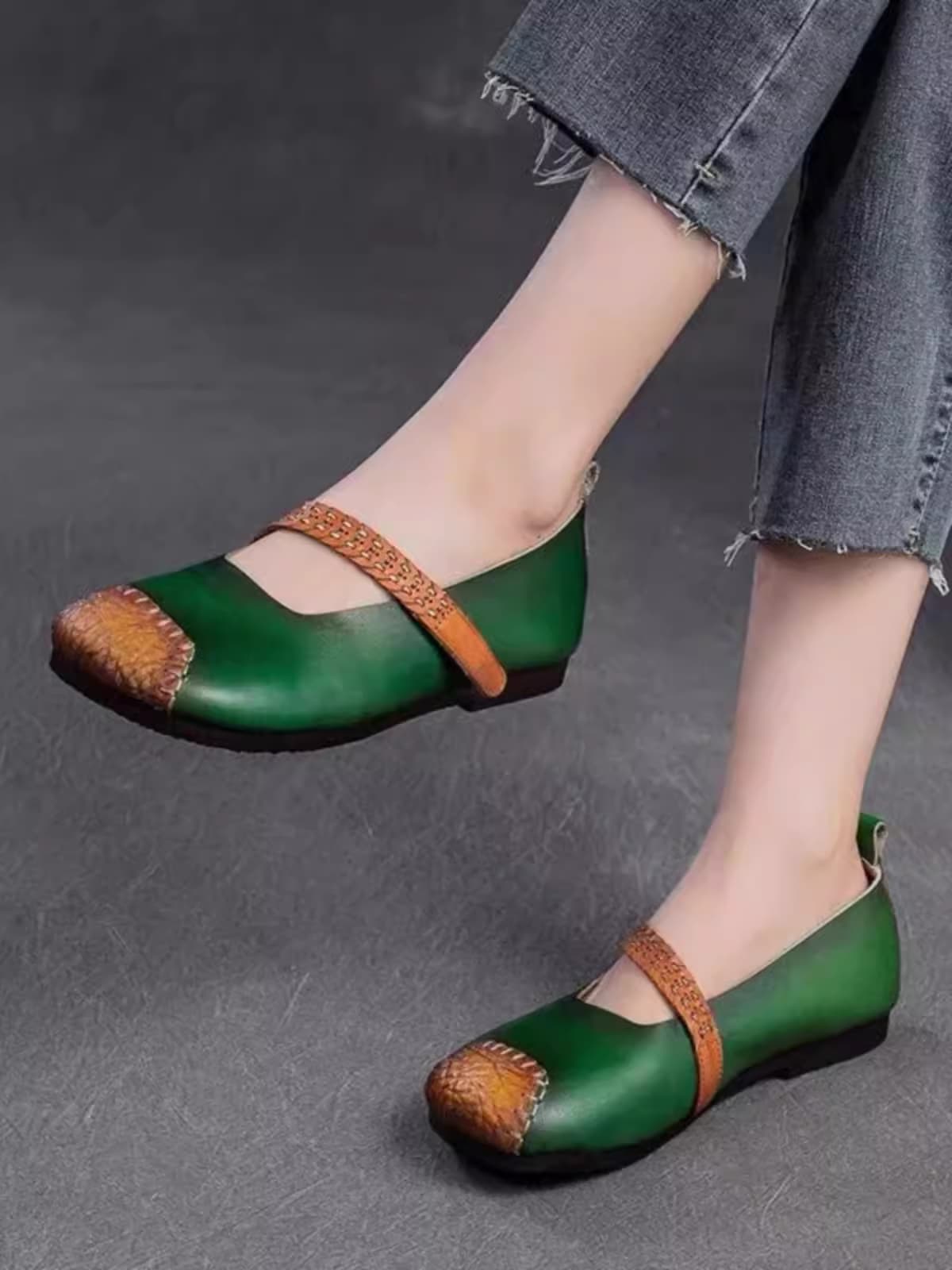 Giày miệng nông da bò thật, đế gân bò. Sản phẩm đáng sở hữu trong mùa hè.