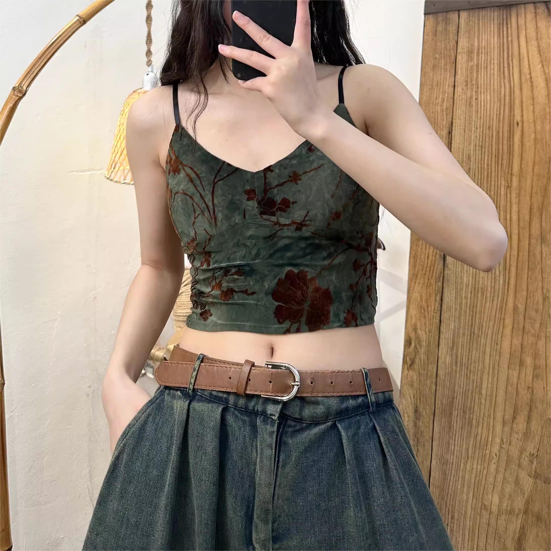 Áo ba lỗ cổ chữ V cổ điển  gợi cảm