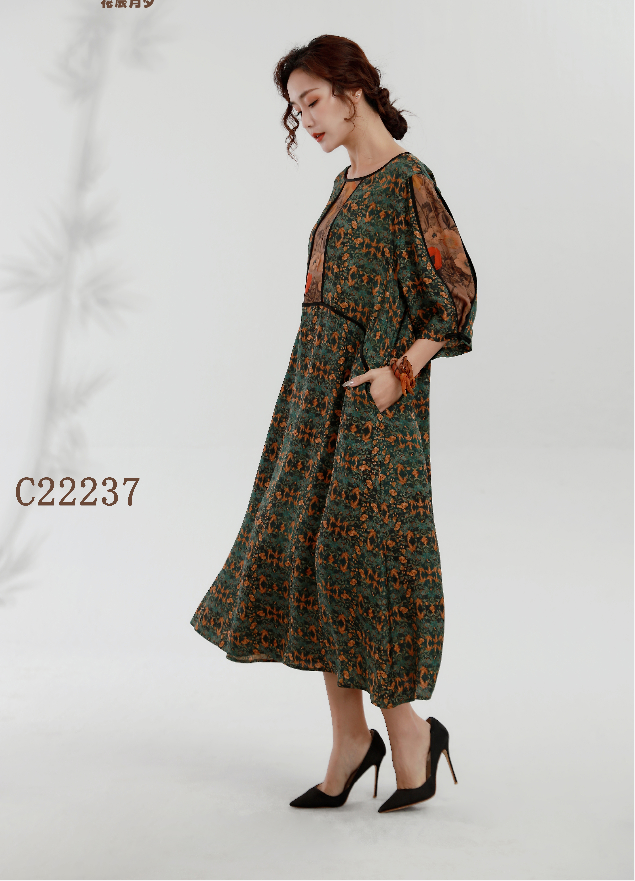 Áo Lụa Tây Phong Fress Size 2024 nền đen có văn hoa