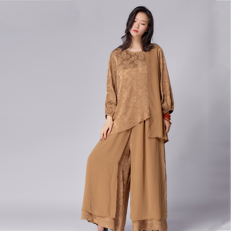 Bộ Đồ Lụa Gấm Hai Mảnh Có Lớp Voan Trang Trí Phá Cách Hiện Đại Sang Trọng. Thời Trang Xuân Hè Dành Cho Mọi Lứa Tuổi