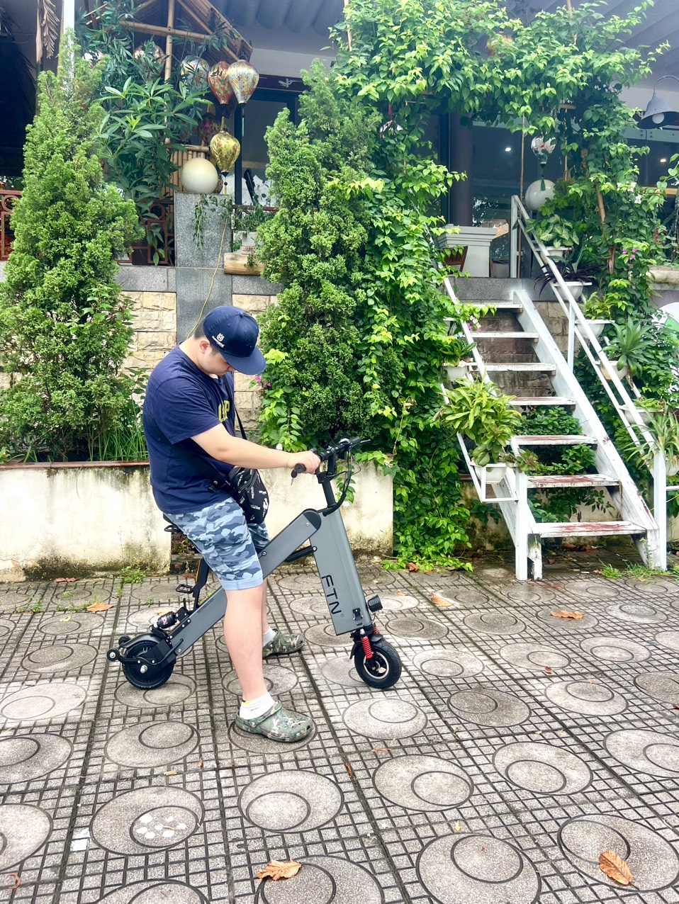 Xe điện 2 bánh gấp mini, xe đạp ắc quy di động siêu nhẹ, nam nữ đều phù hợp thể hiện cá tính. Hàng chính hãng.