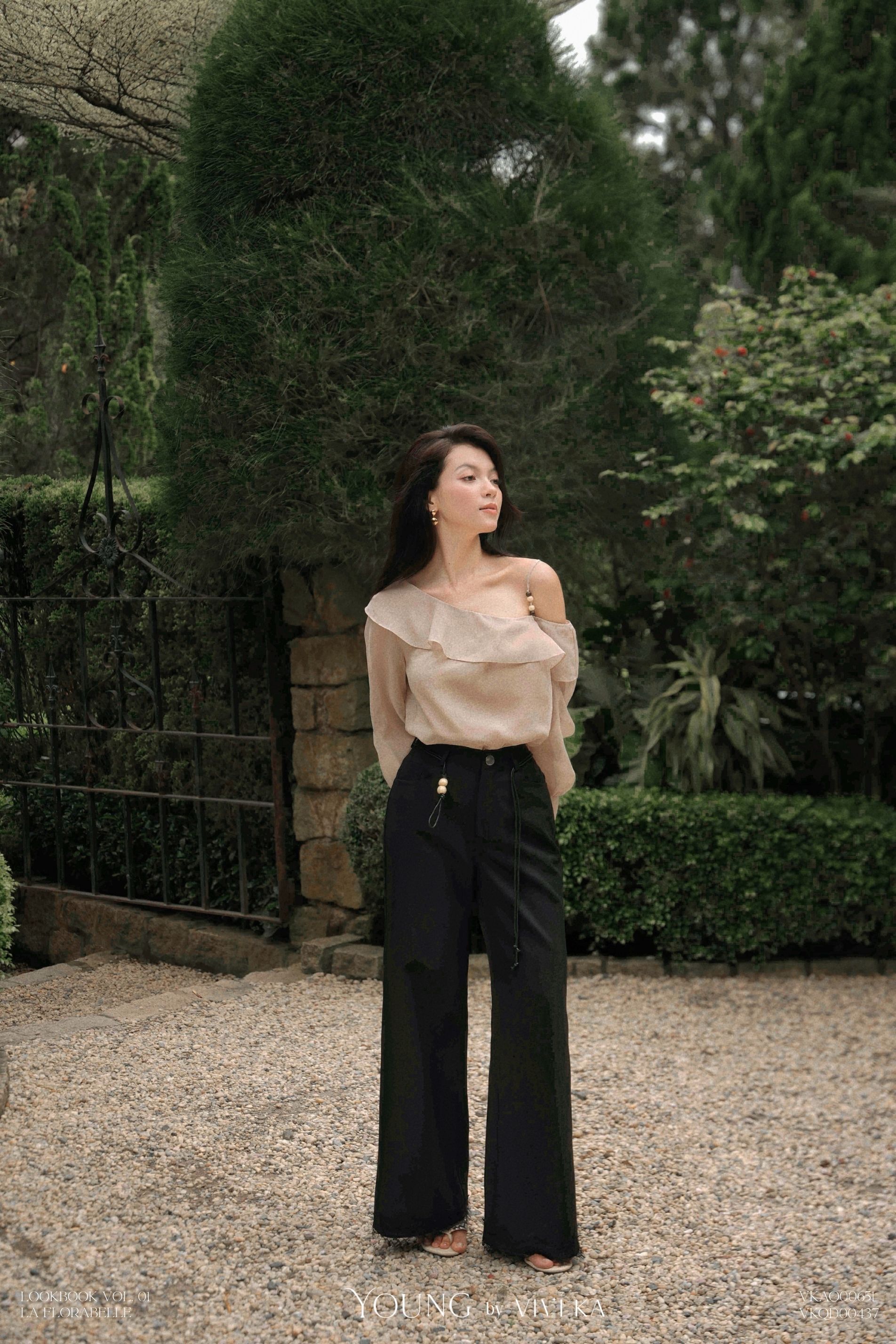 Quần dài Henry phối ren
