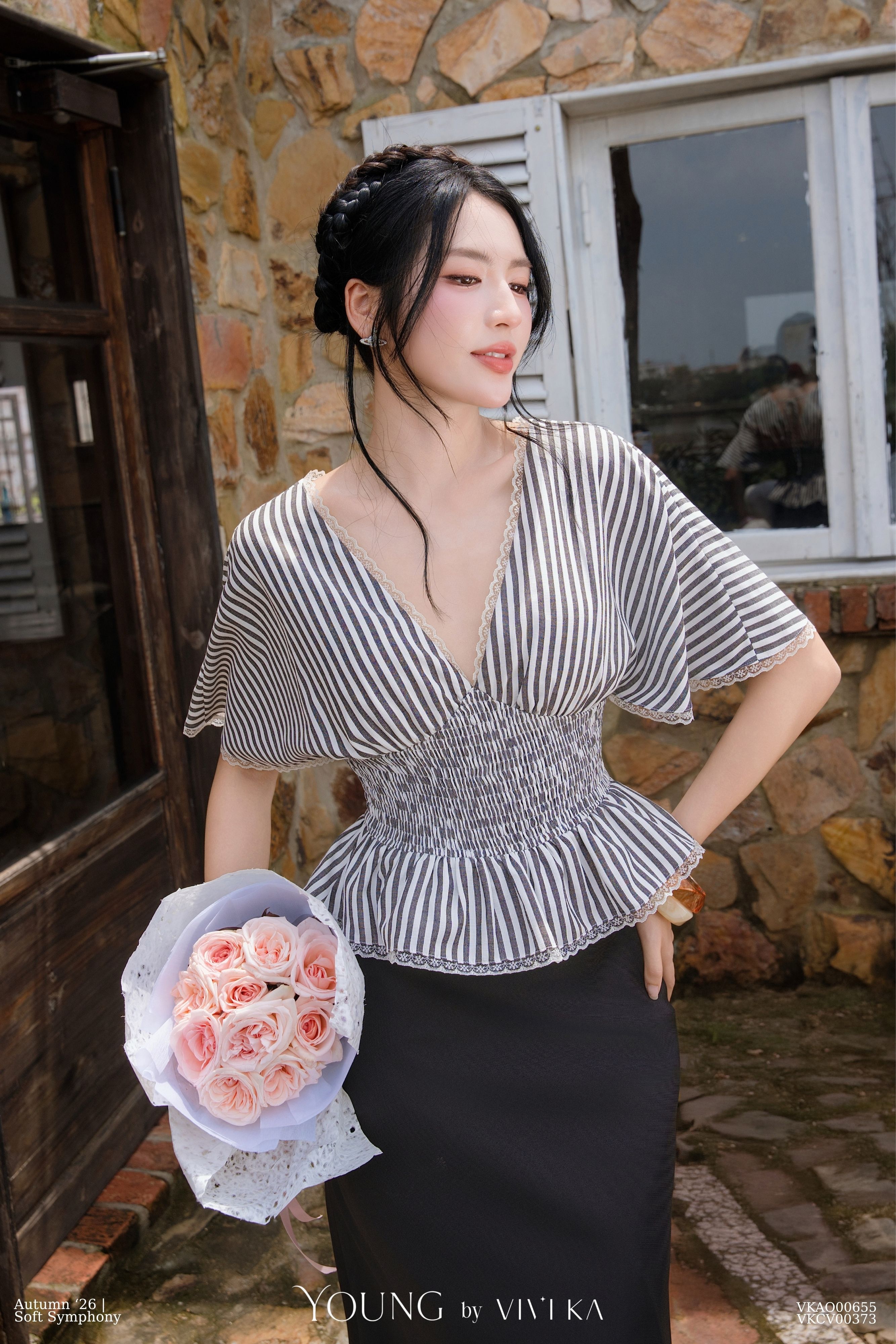 Áo Naya cổ V - A11