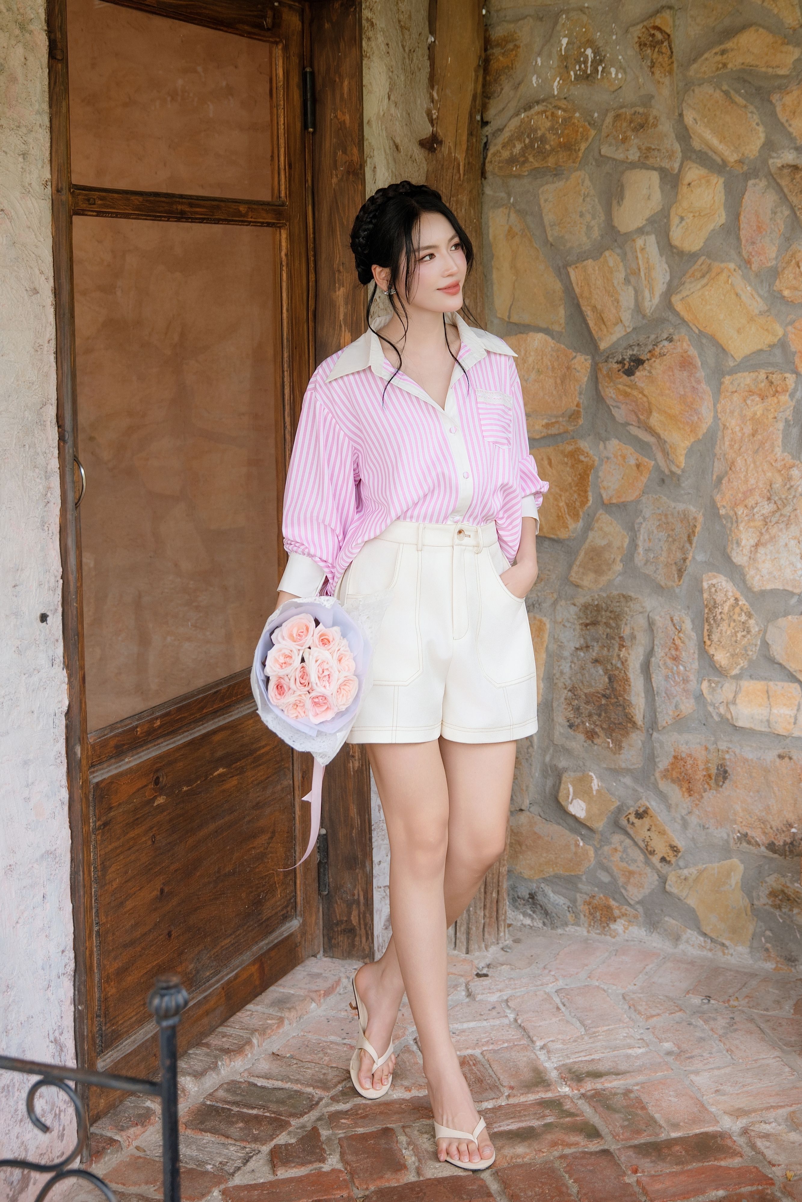 Quần short Deni đường may nổi