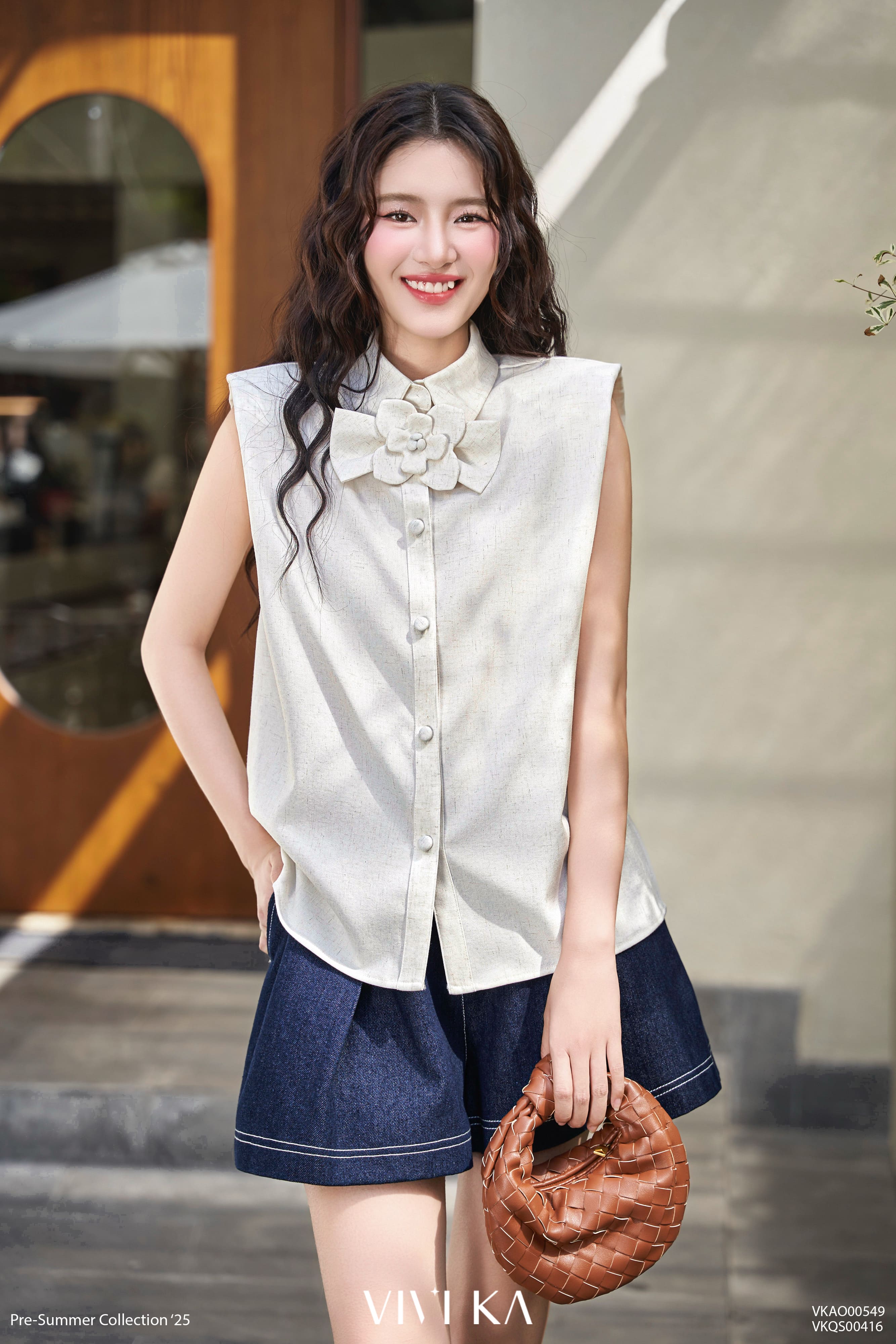 Áo sơ mi Carmen cổ phối hoa