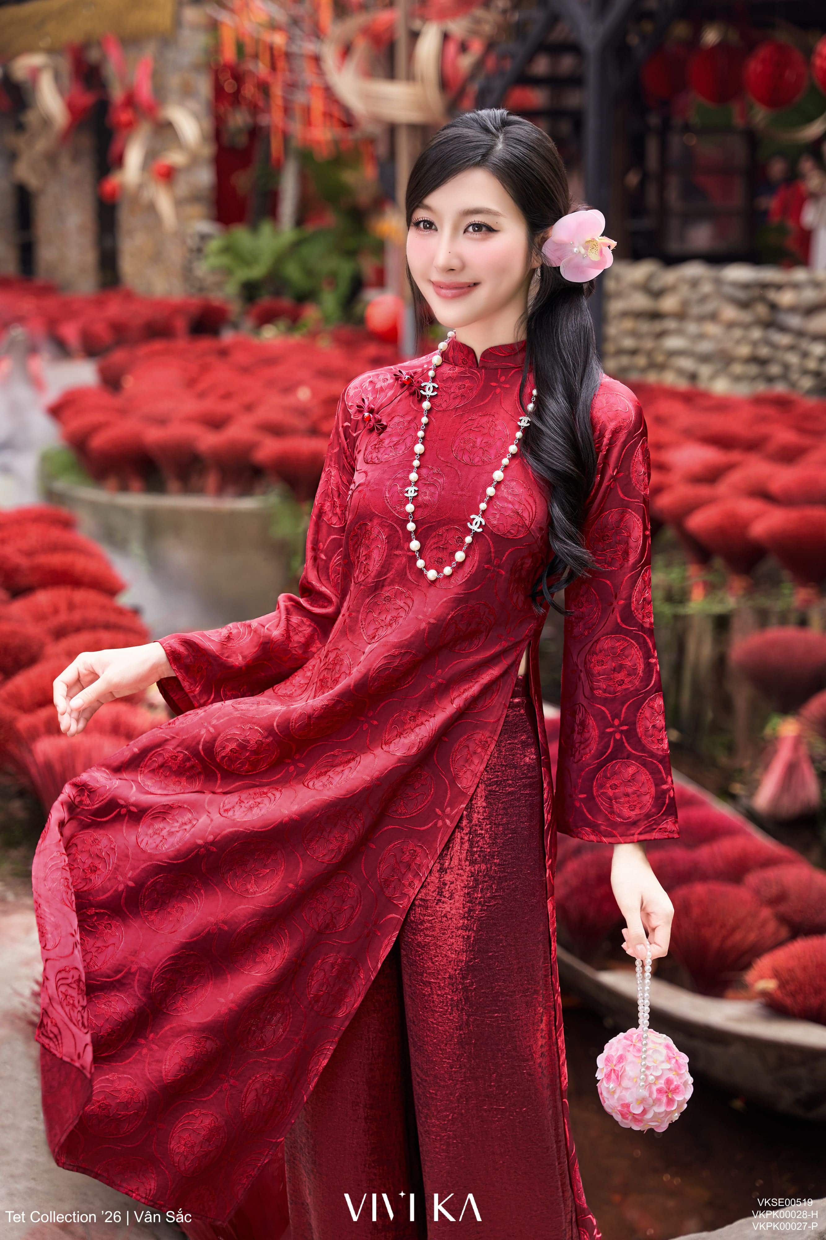 Set áo dài Vân Son lụa tằm hoa thuỷ tiên + quần nhũ đỏ