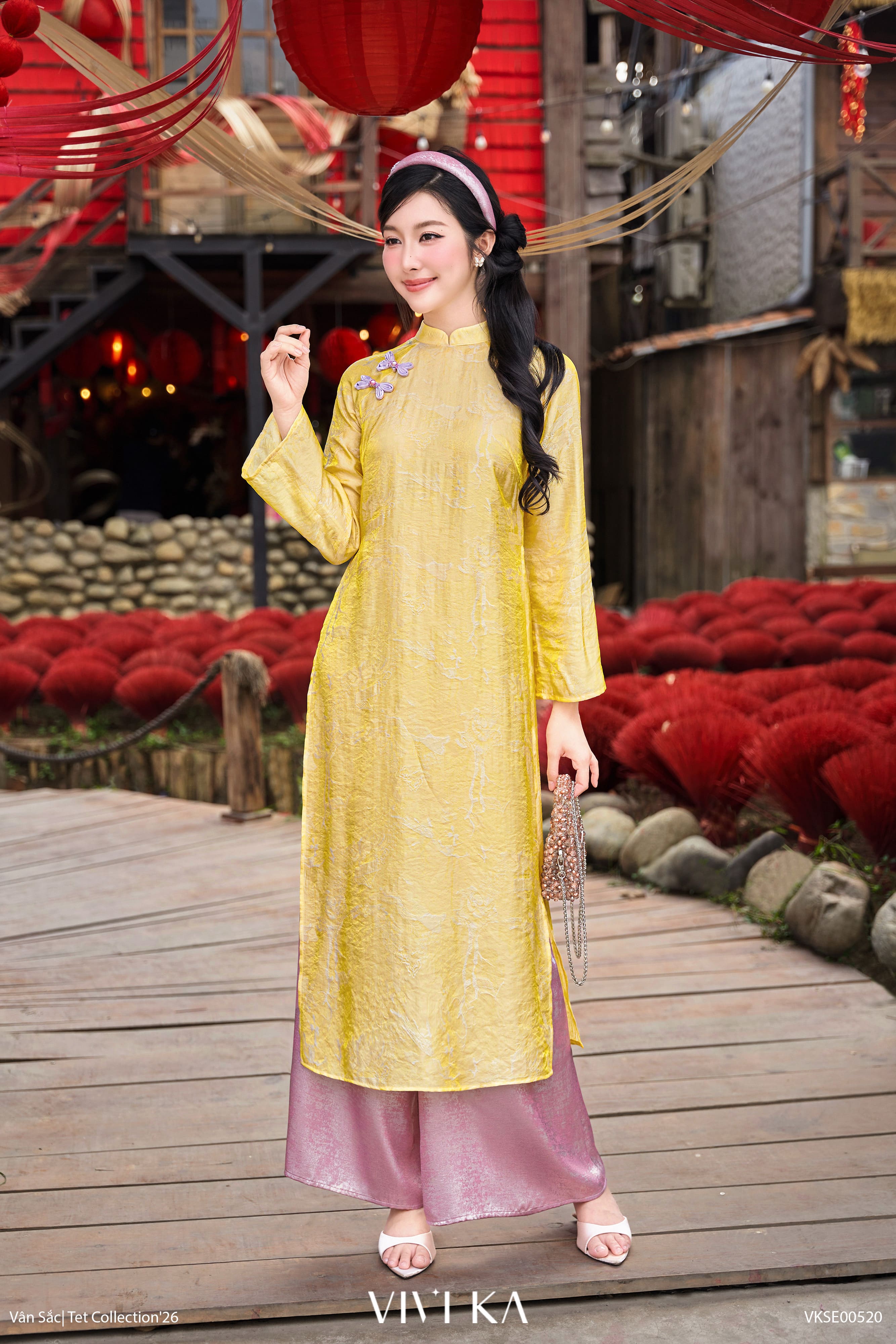 Set áo dài Ngọc Kim gấm vàng + quần nhũ hồng