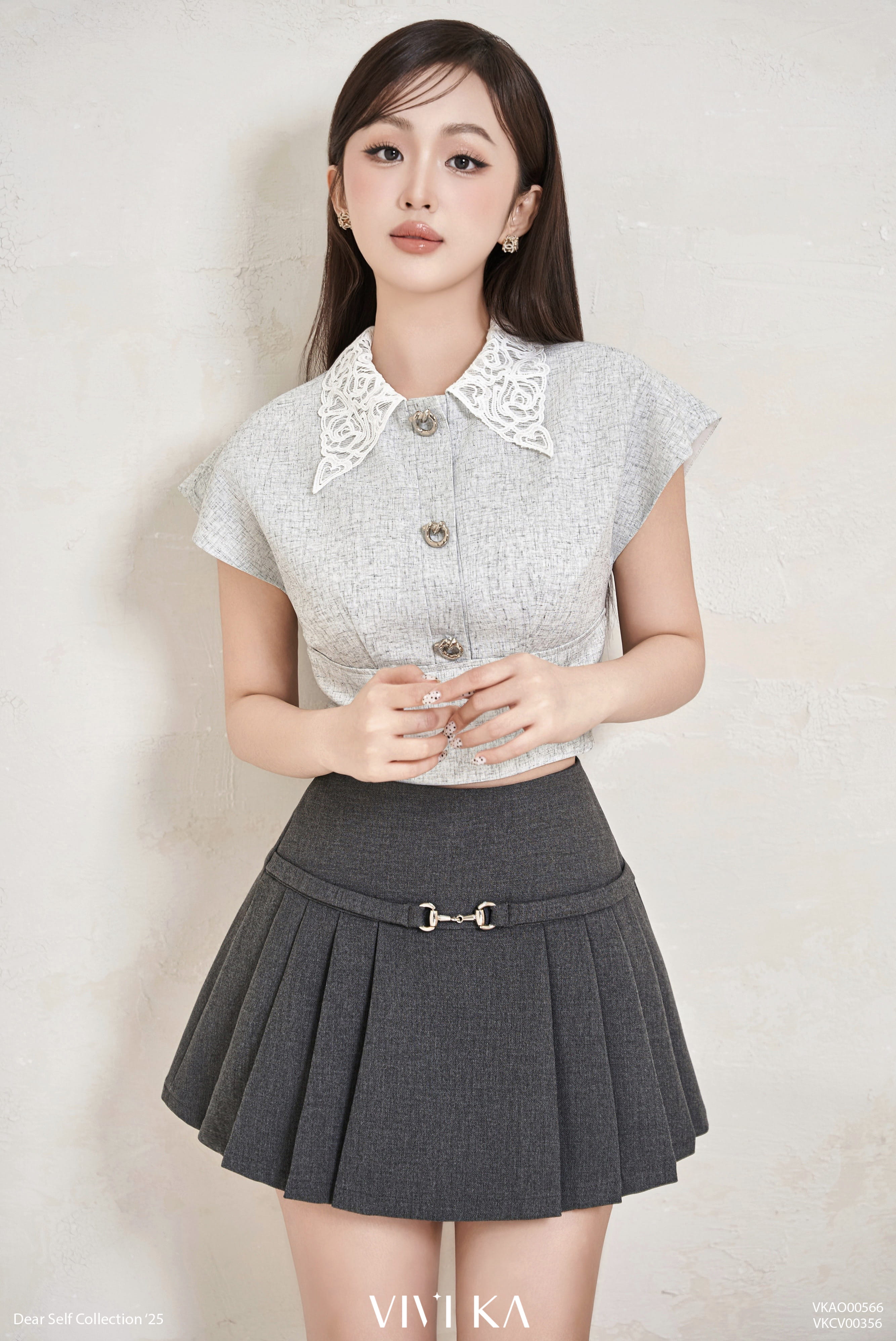 Áo Velvet cổ ren phối khuy đá