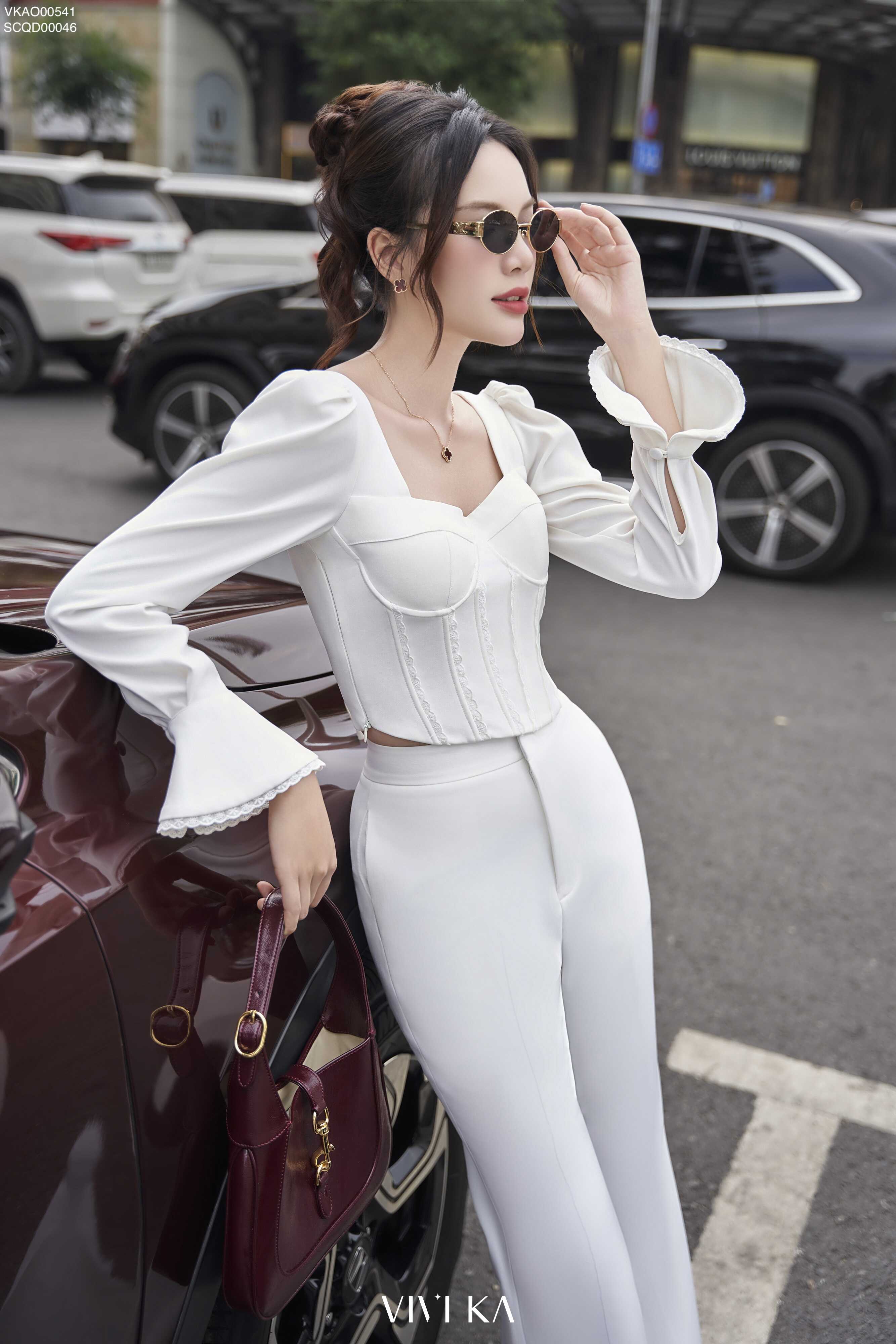 Áo Olivia dáng corset ống tay loe