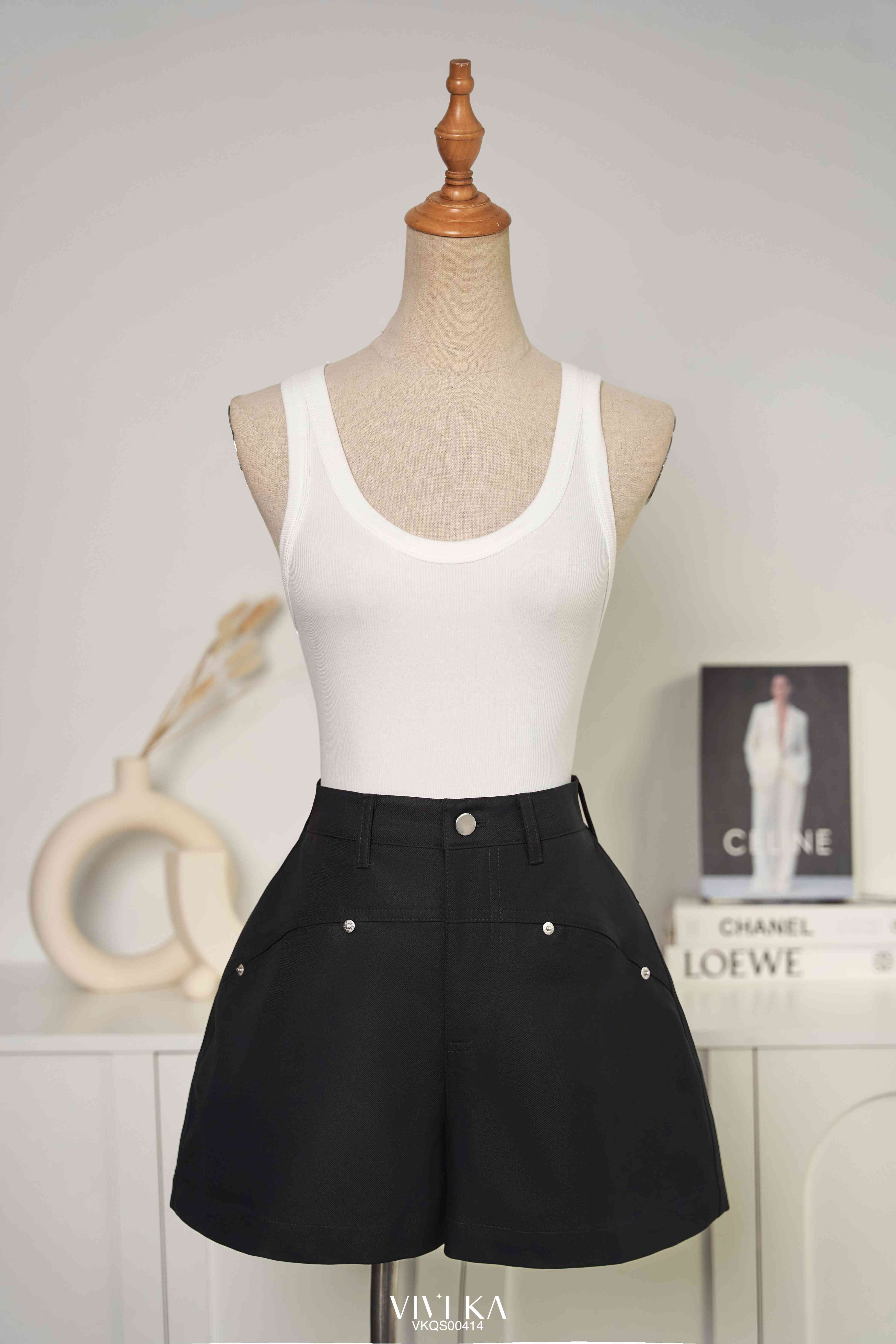 Quần short túi sau đắp hộp