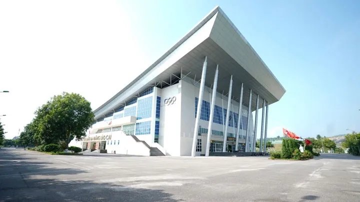 Nhà thi đấu đa năng thành phố Lào Cai