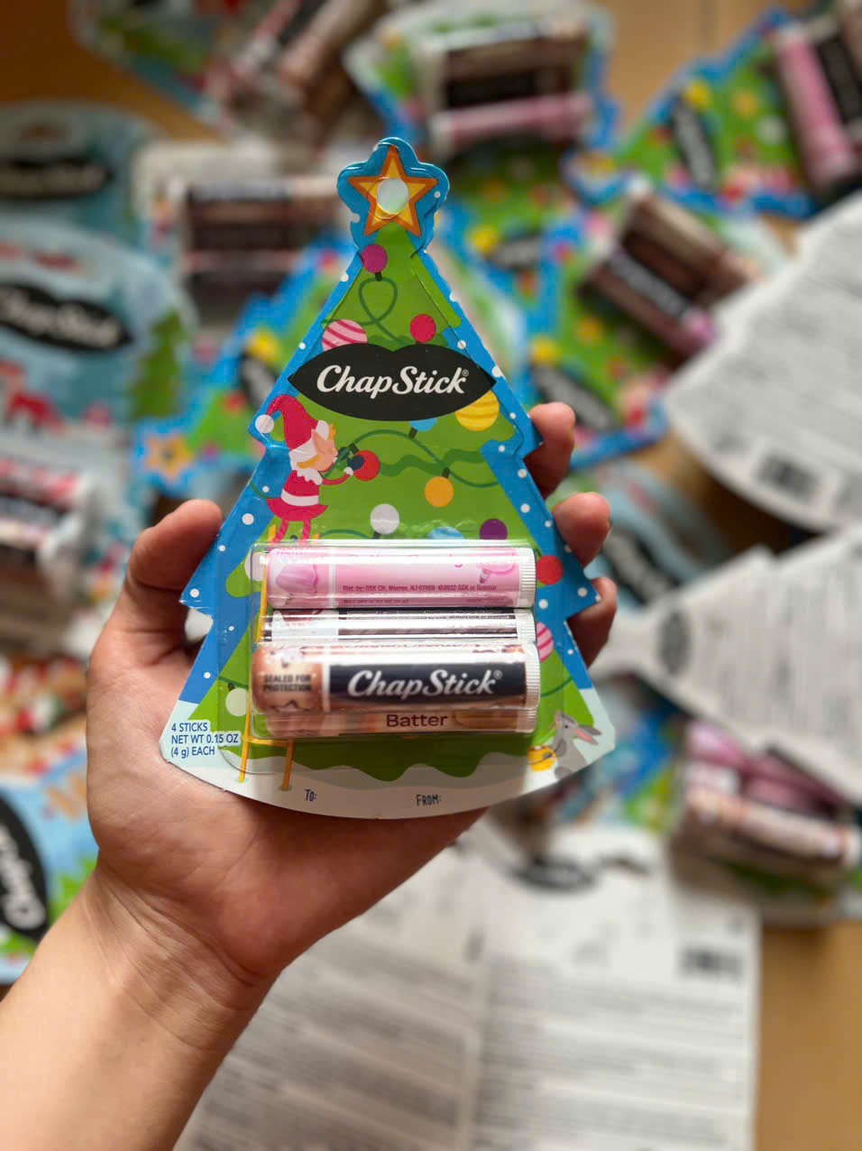 Set 4 cây Son Dưỡng Môi CHAPSTICK Nam /Nữ, Son Dưỡng Ẩm chính hãng (4g)