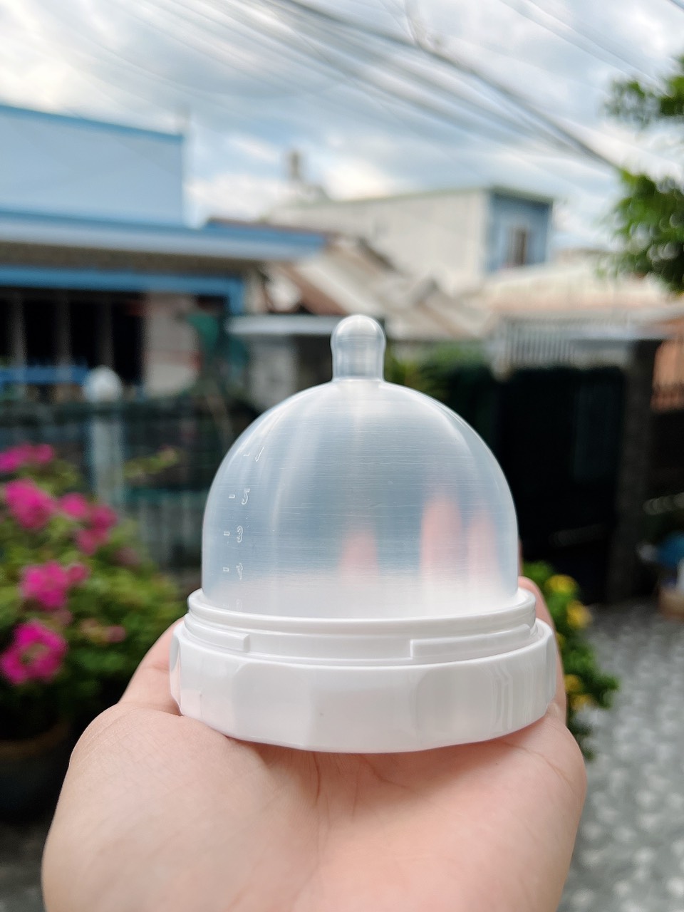 Bình Sữa The Breastfeeding Bottle Siêu Mềm, Làm Từ Silicon Cao Cấp An Toàn Cho Bé