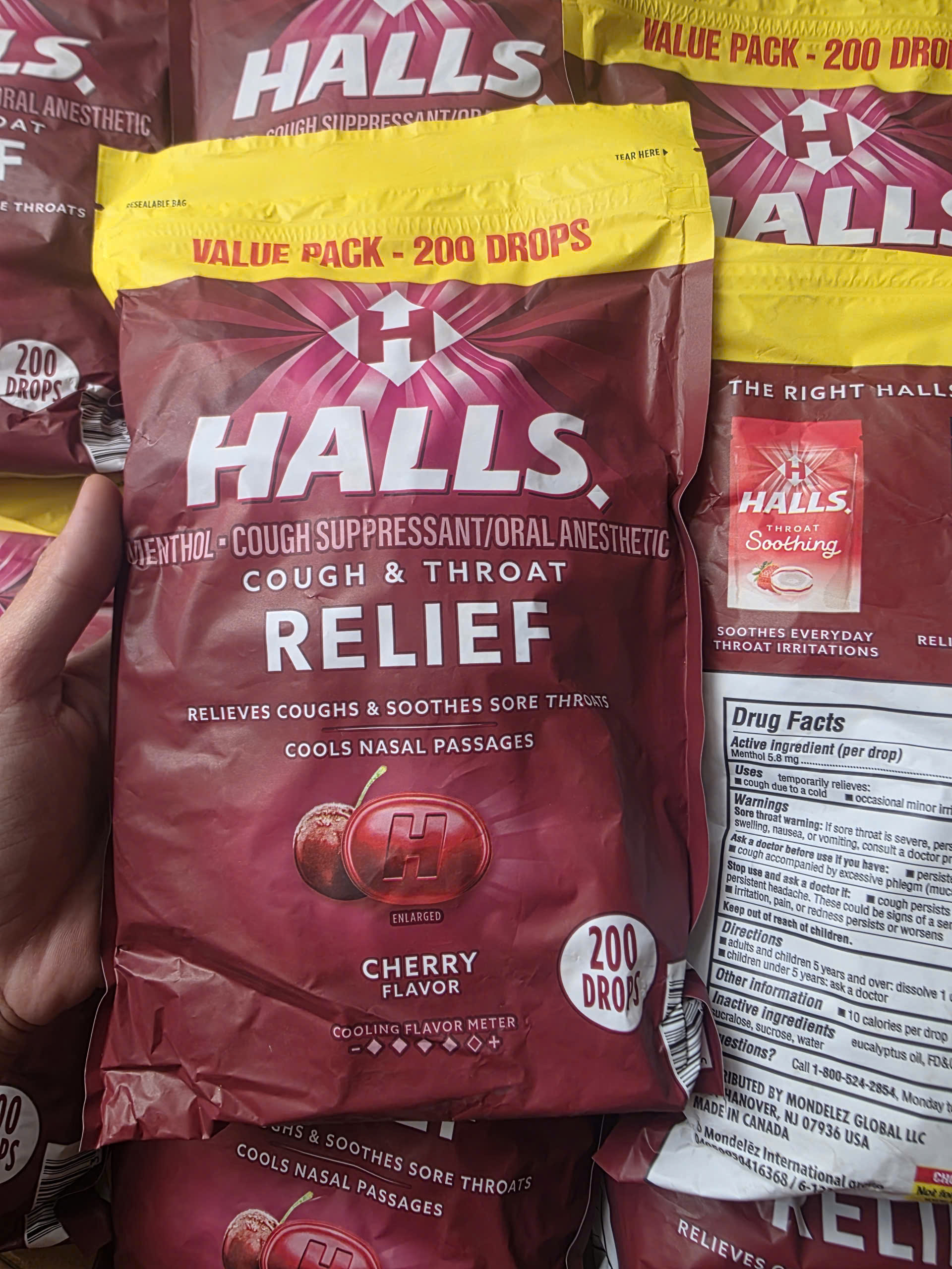 [CHÍNH HÃNG MỸ] Kẹo Ngậm Halls Relief Cherry Flavor – Giảm Ho & Dịu Họng Tức Thì (200 Viên)
