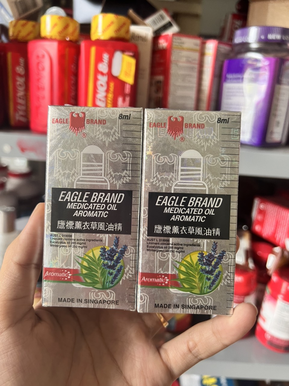 Dầu Gió Dạng Lăn Eagle Brand Medicated Oil Roll On Hương Lavender & Eucalyptus (Chai 8ml)