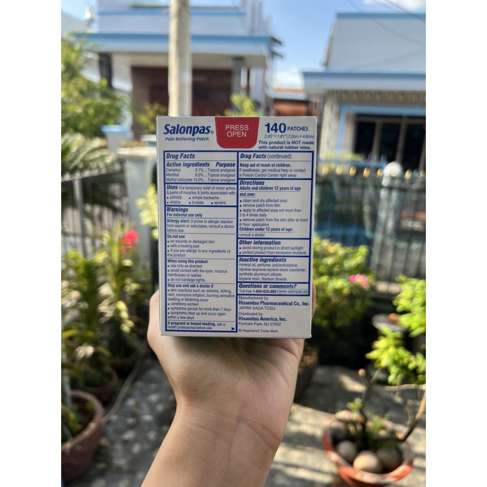 Có tách lẻ Miếng dán Salonpas của Mỹ. Hộp 140 miếng