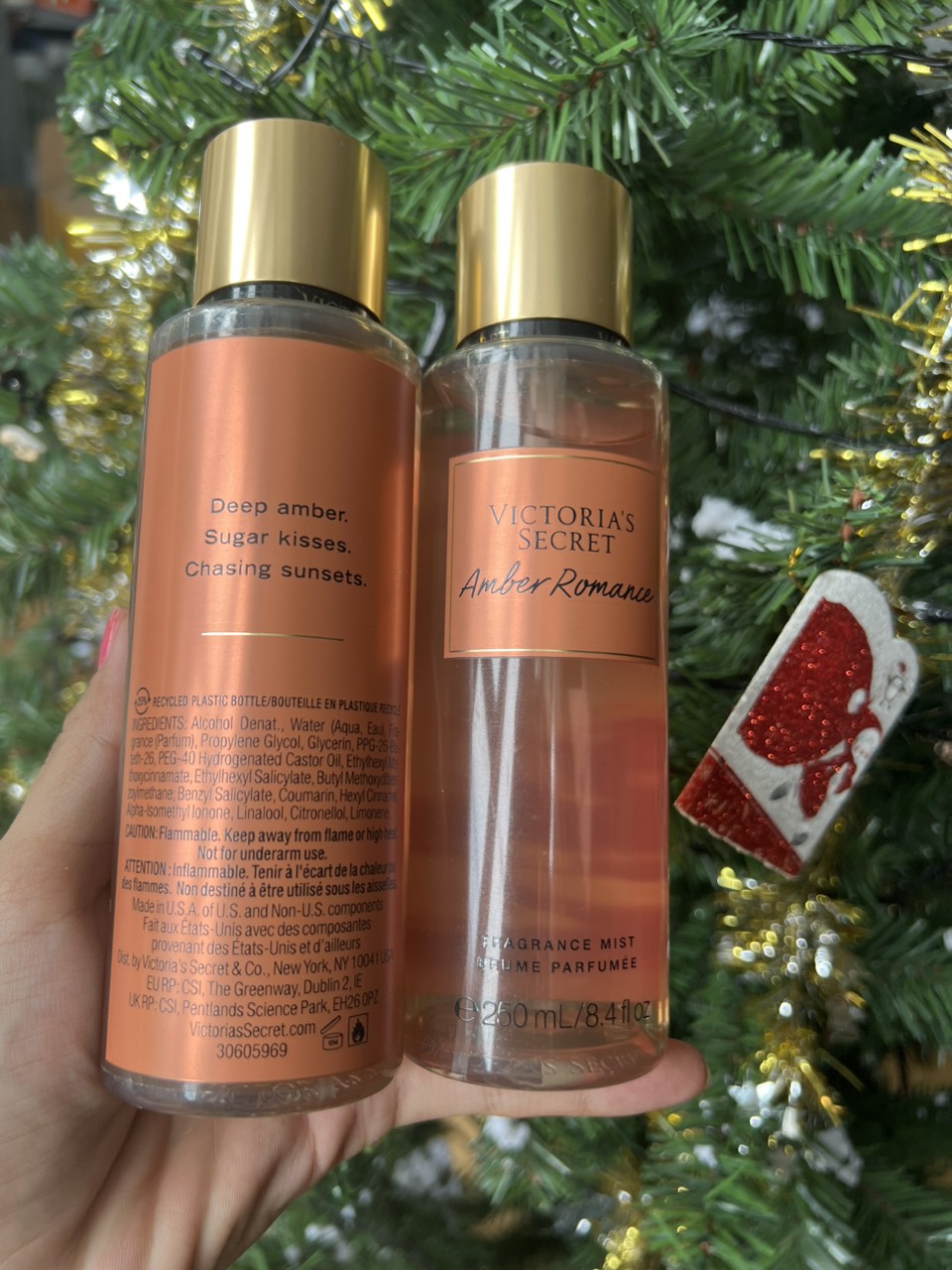 CỦA MỸ Xịt thơm toàn thân Bodymist Victoria's Secret mùi Amber Romance thơm nhẹ nhàng quyến rũ chai 250ml