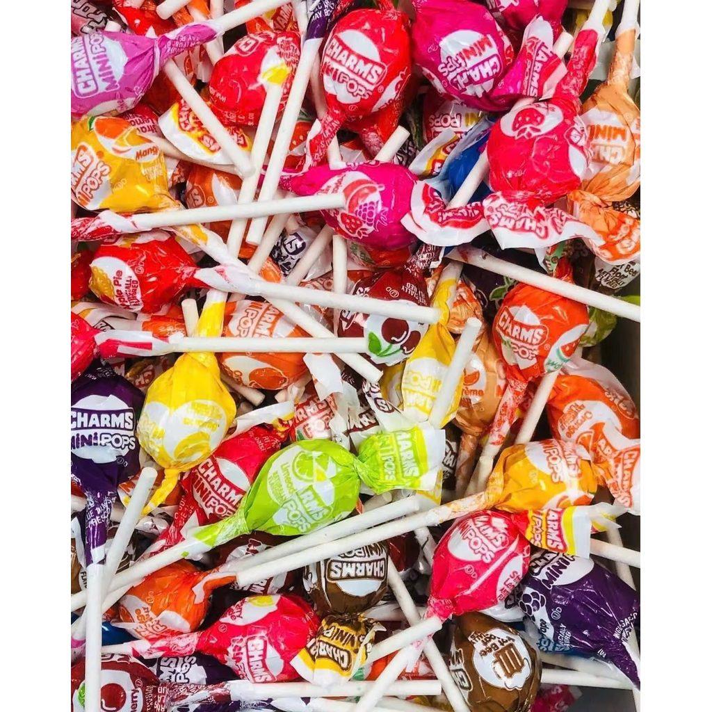 [CHÍNH HÃNG MỸ] Kẹo Mút Charms Mini Pops - Túi Khổng Lồ 350 Cây Với 18 Hương Vị Trái Cây Mix