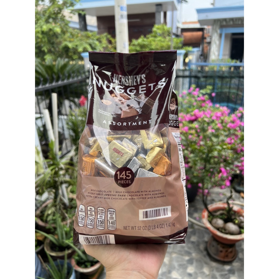 KẸO SOCOLA TỔNG HỢP HERSHEY'S NUGGETS ASSORTMENT TÚI ĐẠI KHỦNG 145 VIÊN CỦA MỸ