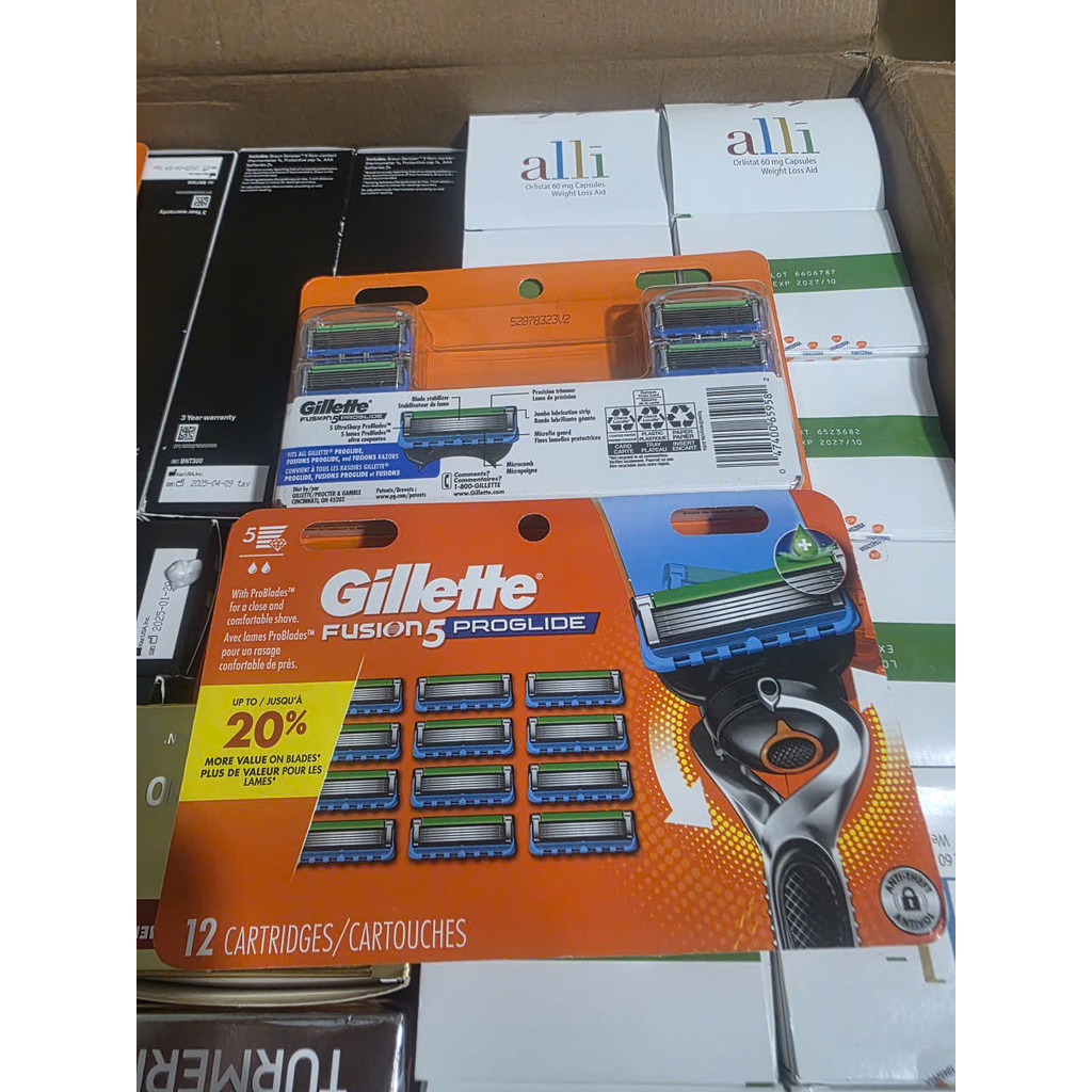 Hộp 12 Đầu Lưỡi Cạo Râu Gillette Fusion 5 Proglide (12 Cartridges)