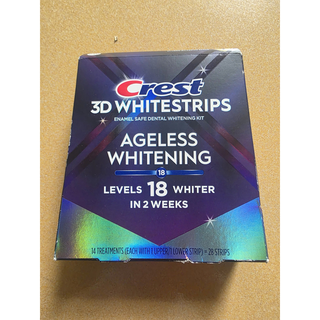 LEVEL 18-28 MIẾNG Crest 3D Whitestrips – Ageless Whitening (Hộp 14 treatments / 28 miếng)