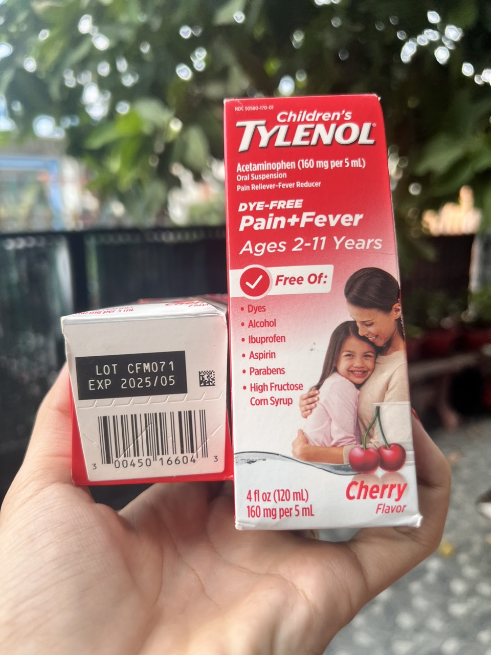 Siro Tylenol cho trẻ 2-11 tuổi Children’s Tylenol Pain Fever 120ml (Vị Cherry)