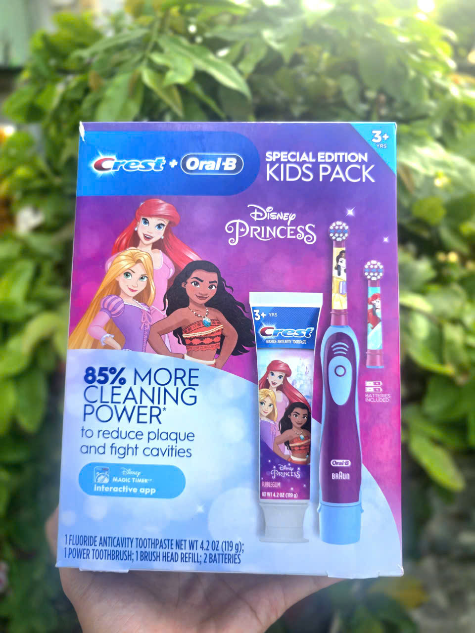 Nguyên set Bàn chải điện + kem crest và đầu thay bàn chải trẻ em Oralb dành cho trẻ em từ 3 tuổi. hàng Mỹ