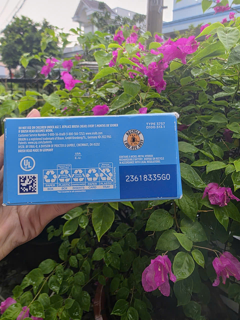 Oral -B  Bàn chài điện Oral-B Vitality Màu trắng chính hãng MỸ