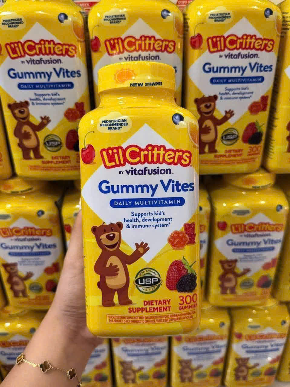 KẸO DẺO BỔ SUNG VITAMIN TOÀN DIỆN CHO BÉ L'IL CRITTERS GUMMY VITES DAILY MULTIVITAMIN HỘP ĐẠI 300 VIÊN CỦA MỸ