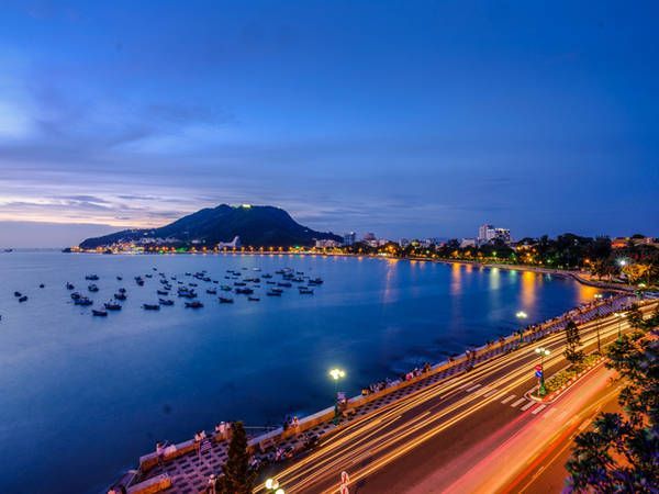 Vũng Tàu - Bà Rịa Vũng Tàu: Điểm Đến Nghỉ Lễ Tuyệt Vời Cho Gia Đình & Bạn Bè